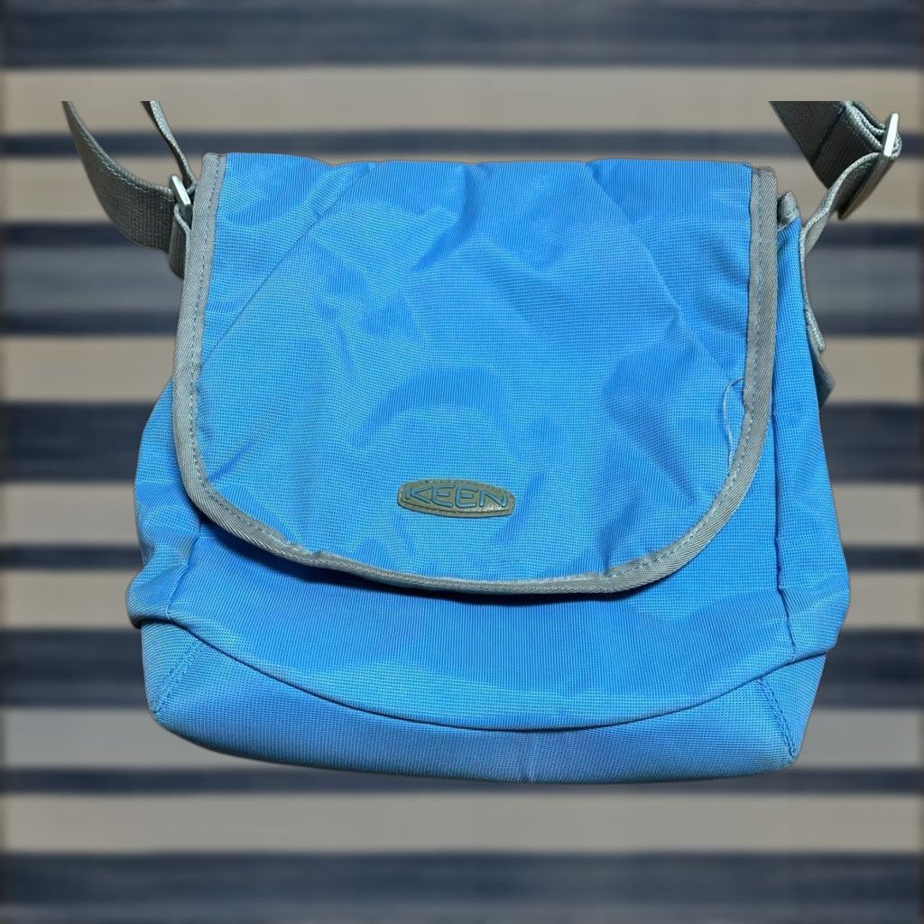 KEEN KEEN Travel Bag Crossbody Blue Outdoors Gorpcore Adjustable Strap Hiking Size ONE SIZE - 1 Thumbnail