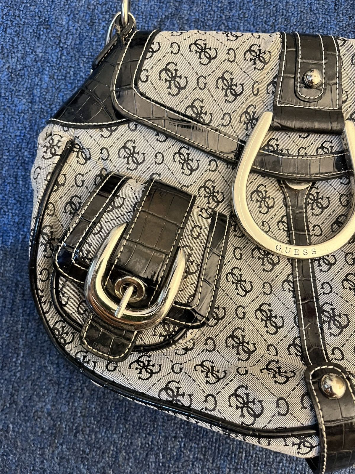 Guess Vtg guess monogram bag belt Size ONE SIZE - 14 Thumbnail