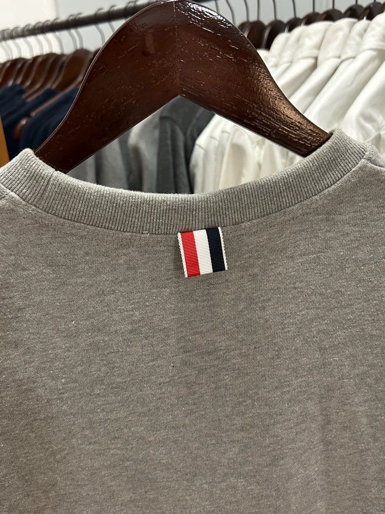 Thom Browne thom browneClassic four-striped gray sweatshirt 2503-Nextar Size US M / EU 48-50 / 2 - 4 Thumbnail