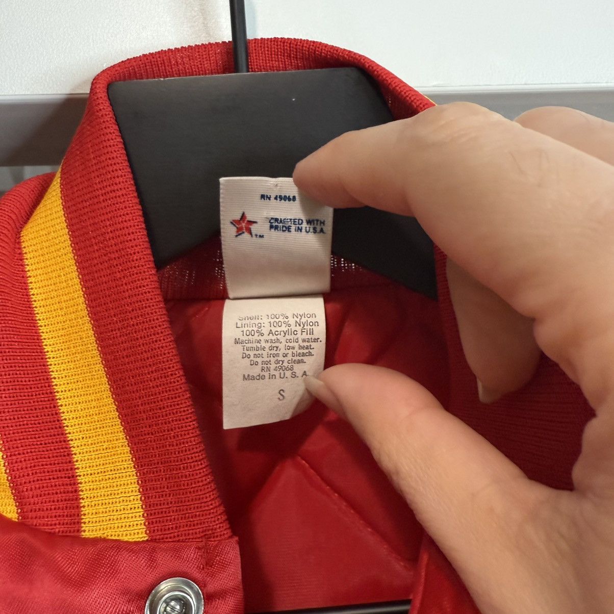 Vintage Vintage US Marines Bomber Jacket Small S Red Yellow Military Size US S / EU 44-46 / 1 - 4 Thumbnail