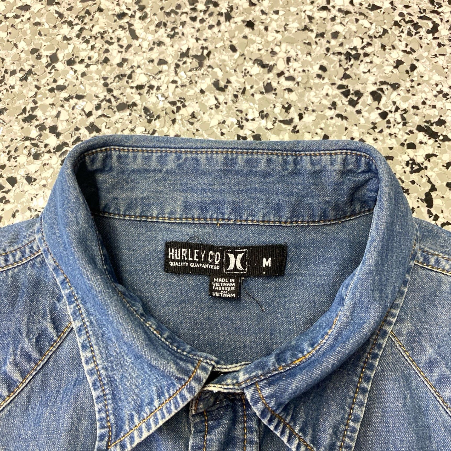 Hurley Hurley Mens Denim Jean Pearl Snap Shirt Medium Blue Long Sleeve Western Casual Workwear Size US M / EU 48-50 / 2 - 2 Thumbnail