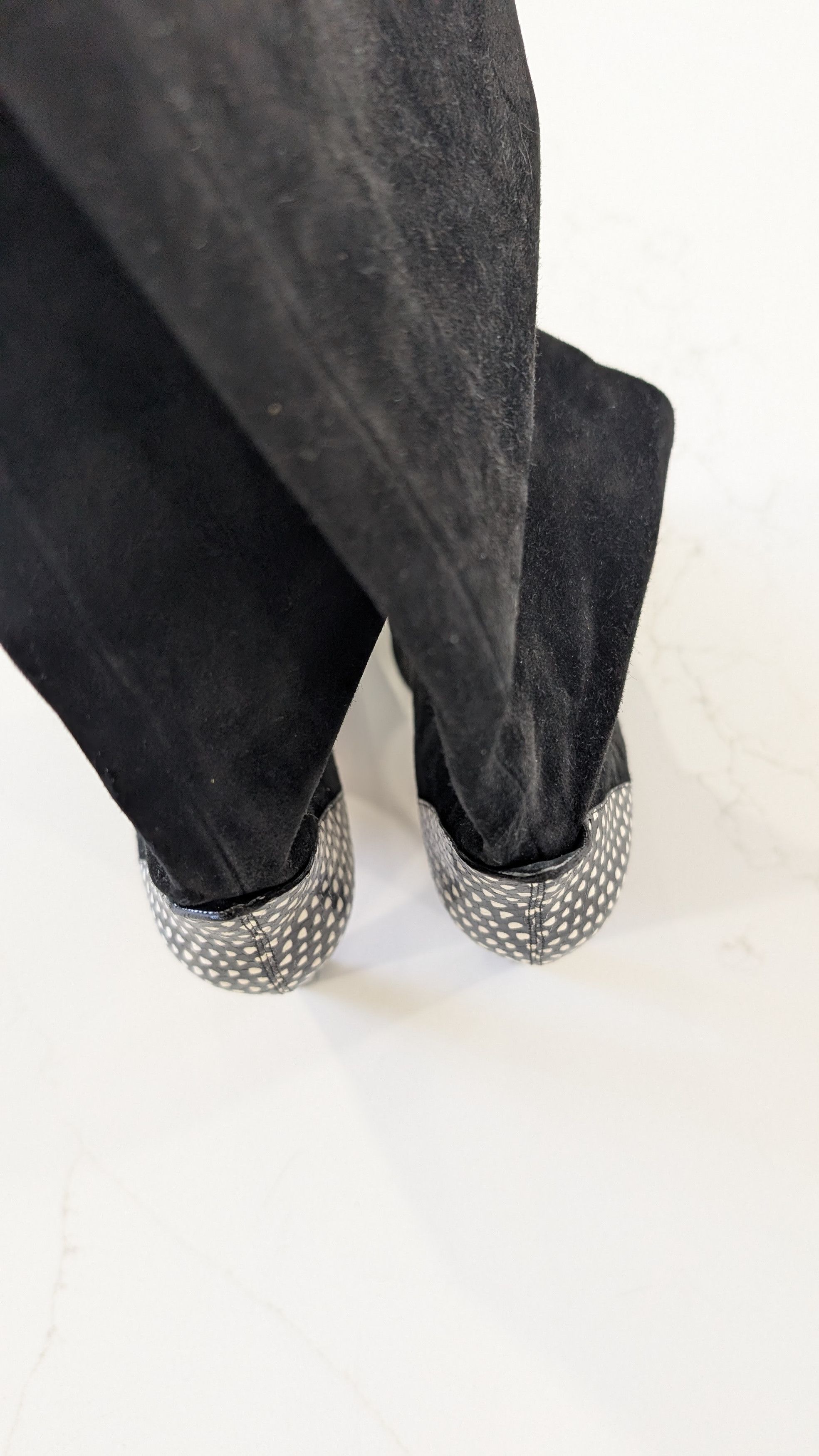 Givenchy Givenchy Black Suede Snake Effect Knee High Boots Size 37.5 Size US 7.5 / IT 37.5 - 4 Thumbnail