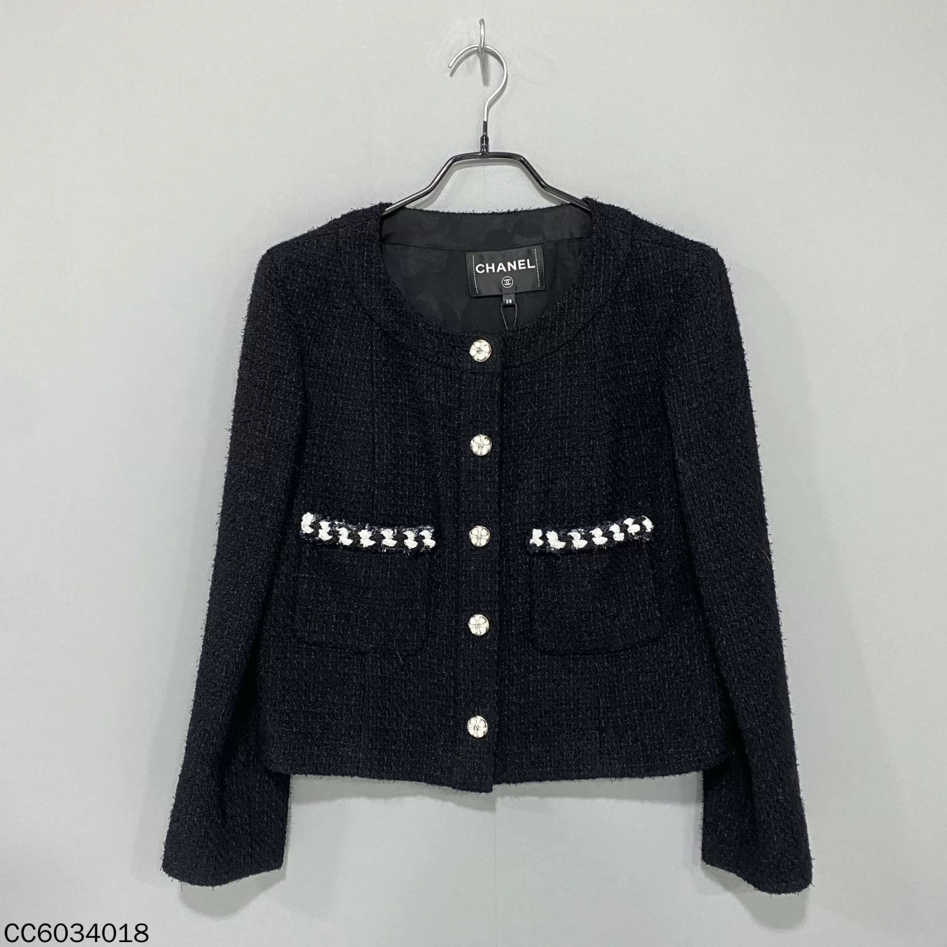 Chanel 24p Chanel women's black tweed 'Coco' jacket Size S / US 4 / IT 40 - 1 Thumbnail