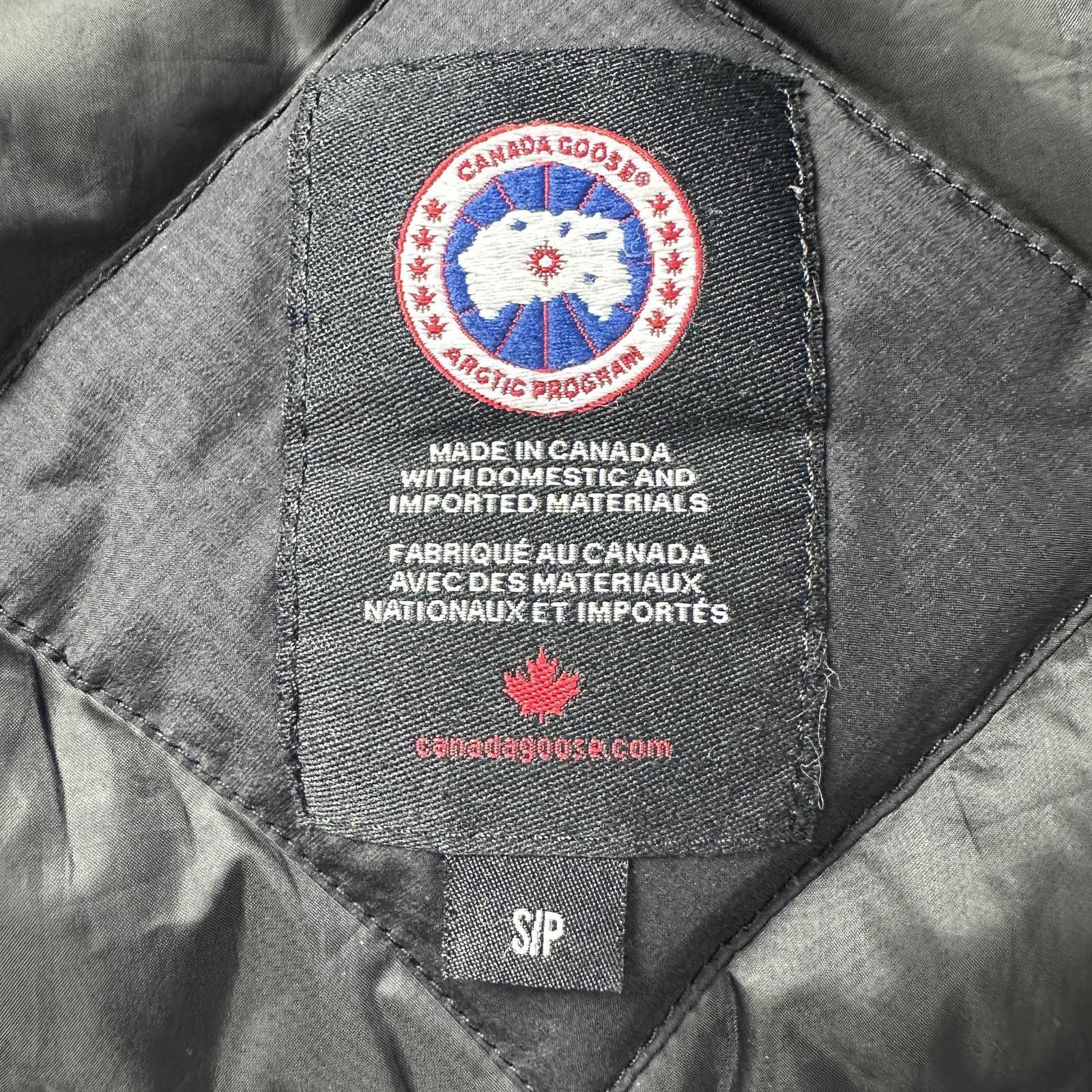 Canada Goose Canada Goose Lodge Size S Size US S / EU 44-46 / 1 - 9 Thumbnail