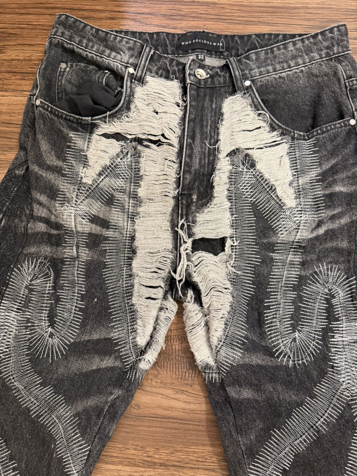 Who Decides War Who Decides War Black Denim Jeans Size US 32 / EU 48 - 3 Thumbnail