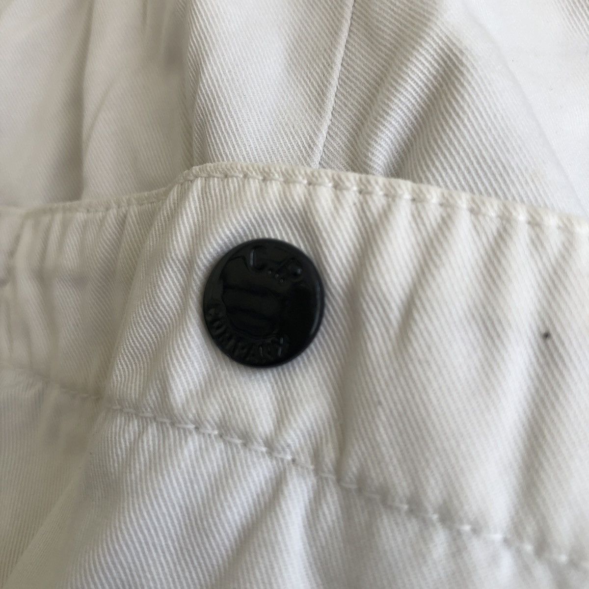 C.P. Company CP COMPANY LENS SHORT CARGO Size US 34 / EU 50 - 6 Thumbnail