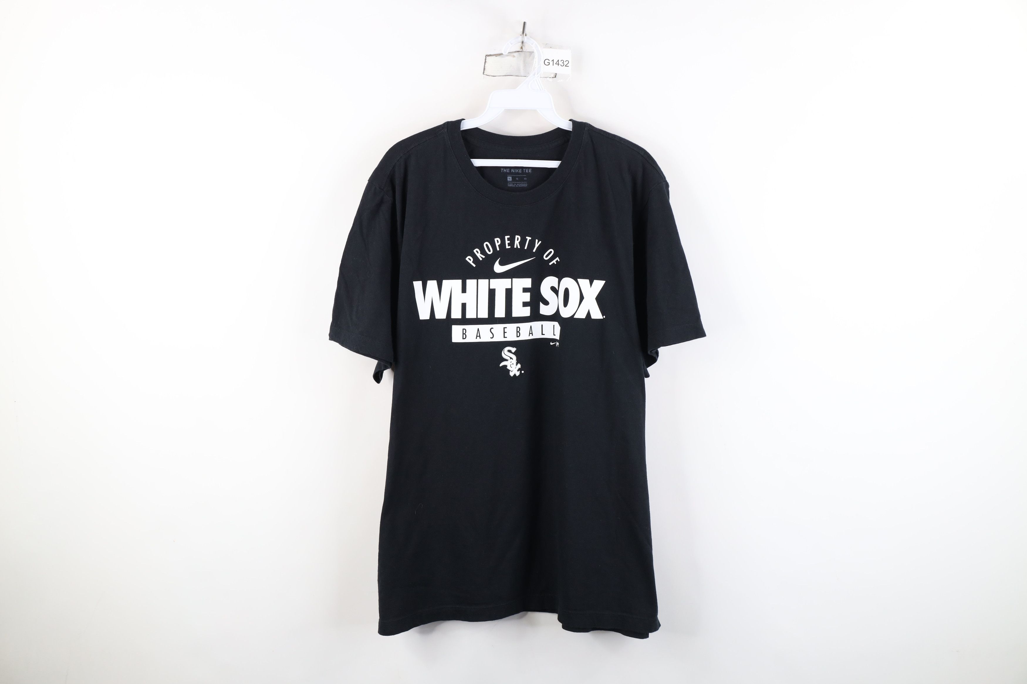 Nike Y2K Nike Center Swoosh Chicago White Sox Baseball T-Shirt Size US XL / EU 56 / 4 - 1 Thumbnail