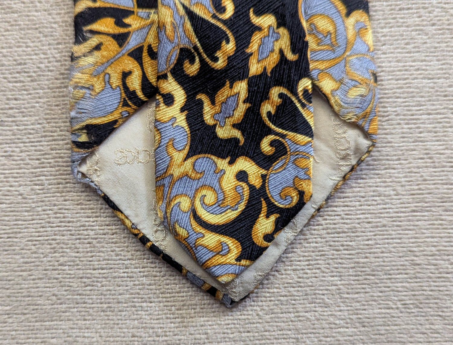 Versace Vintage Gianni Versace Silver & Gold Paisley Silk Tie Size ONE SIZE - 7 Thumbnail