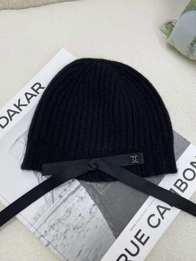 Chanel Chanel 24B popular black bow cashmere knitted cold hat Size ONE SIZE - 1 Thumbnail