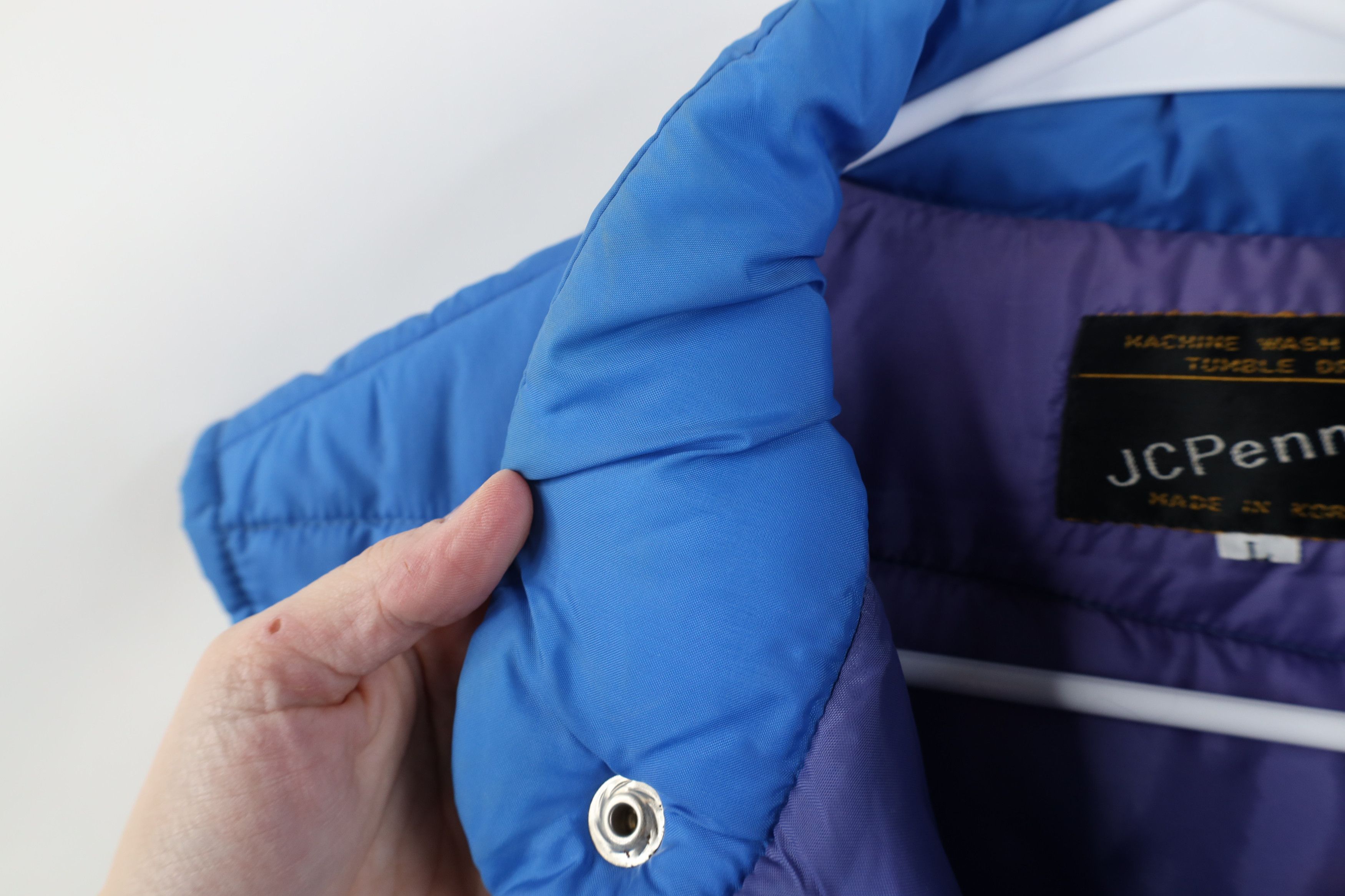 Vintage Vintage 70s Streetwear Button Puffer Vest Jacket Royal Blue Size US L / EU 52-54 / 3 - 8 Thumbnail