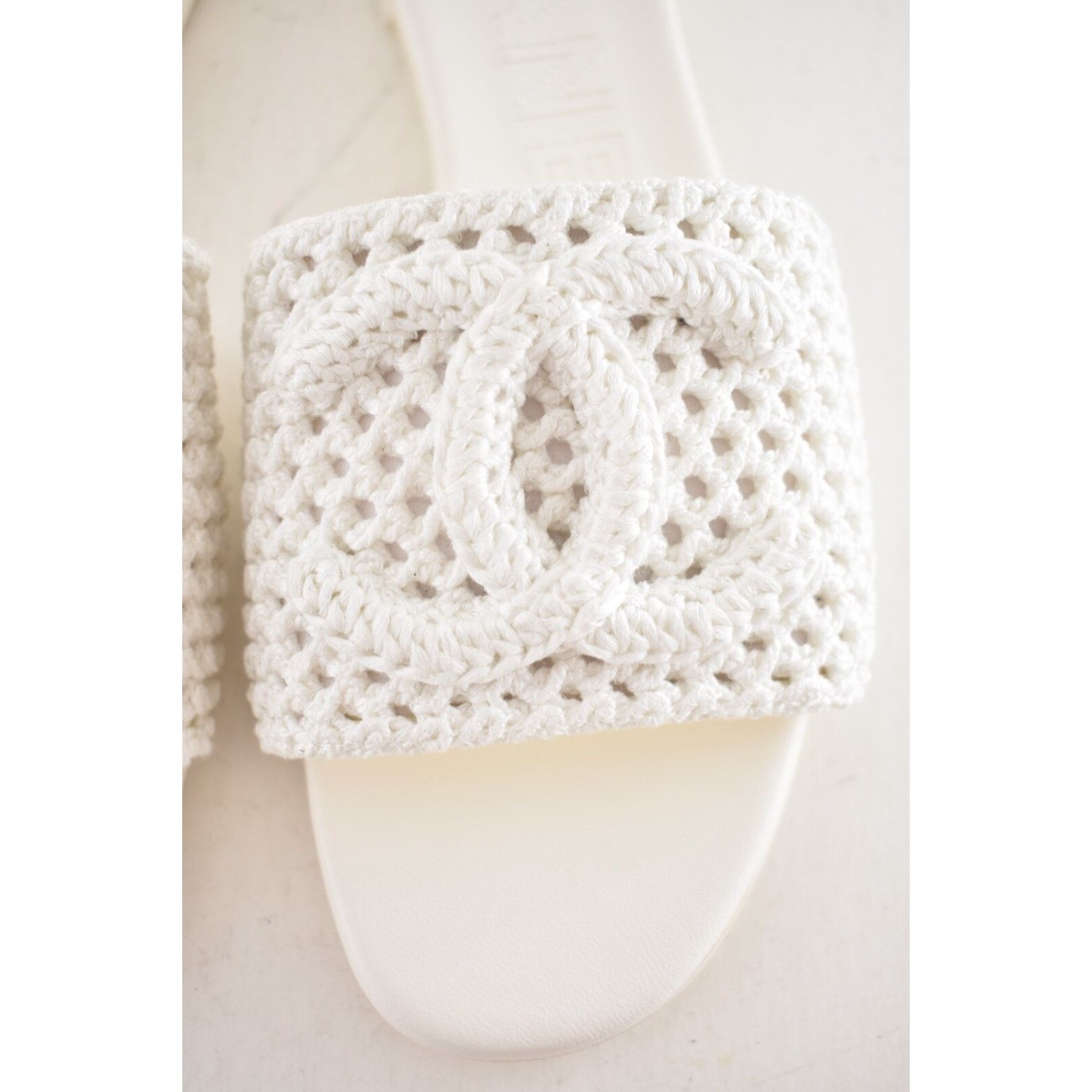 Chanel Chanel 24M White Crochet Knit Coco Beach CC Logo Mule Size US 11 / IT 41 - 11 Thumbnail