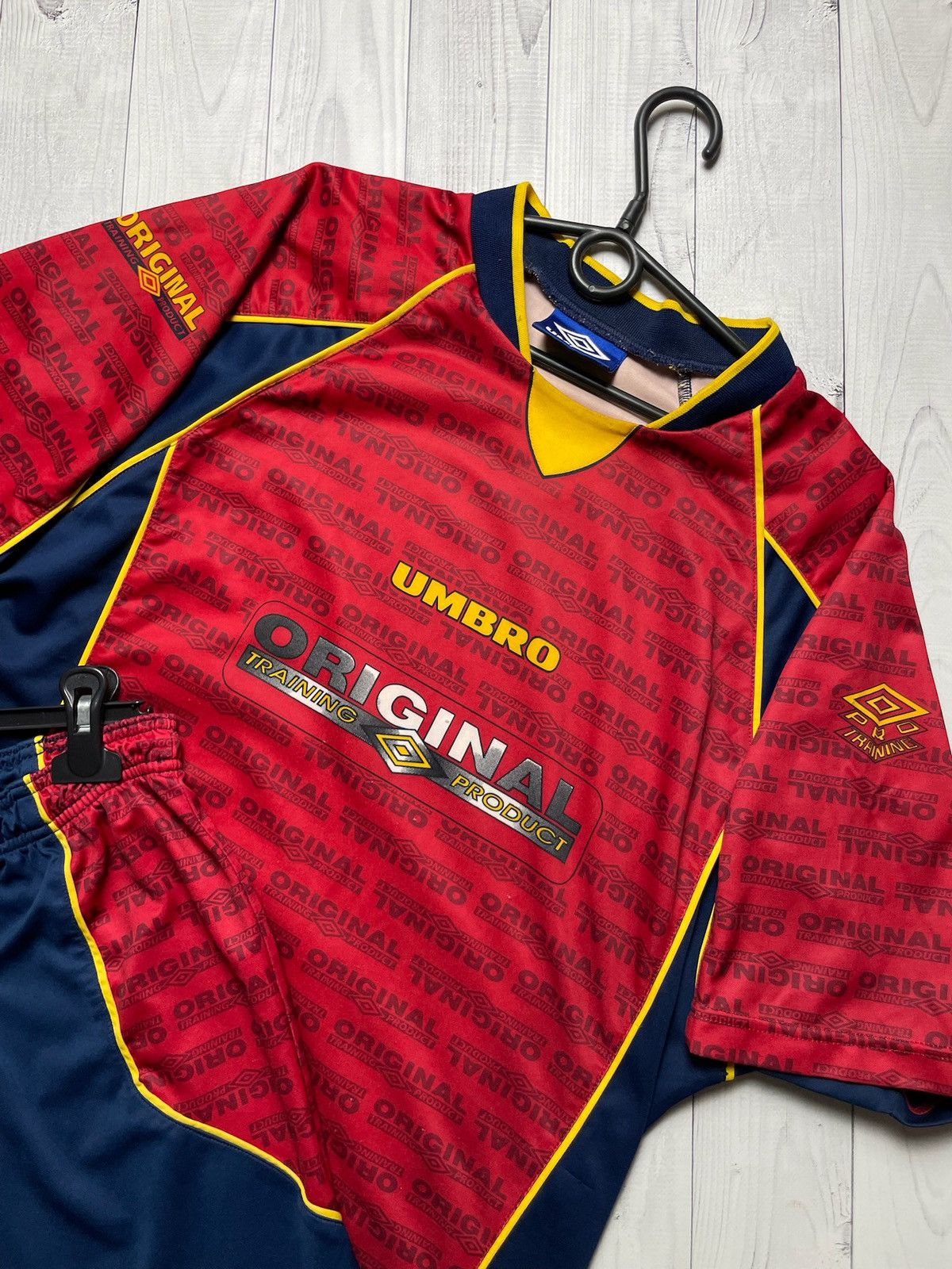 Umbro Umbro pro training vintage suit shorts+jersey size XL rare Size US XL / EU 56 / 4 - 2 Thumbnail