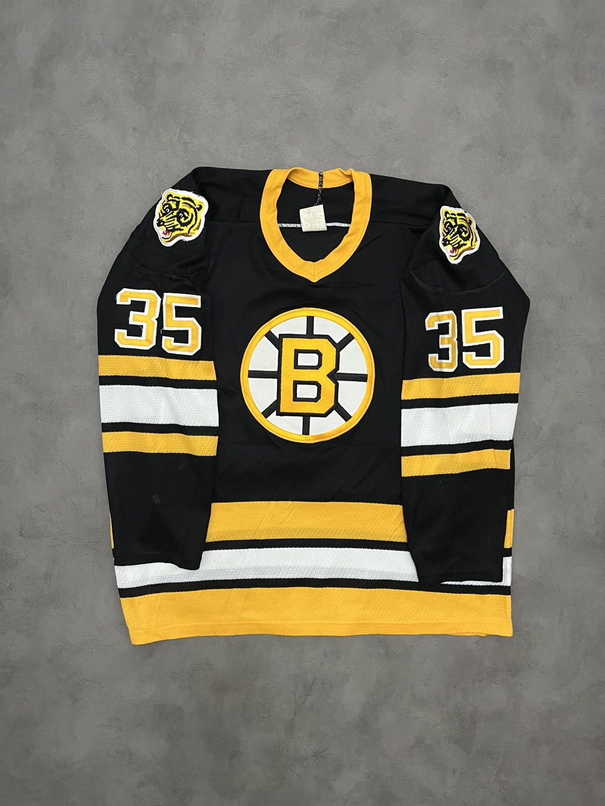 NHL Vintage CCM Boston Bruins NHL 35 Andy Moog hockey jersey Size US L / EU 52-54 / 3 - 1 Thumbnail