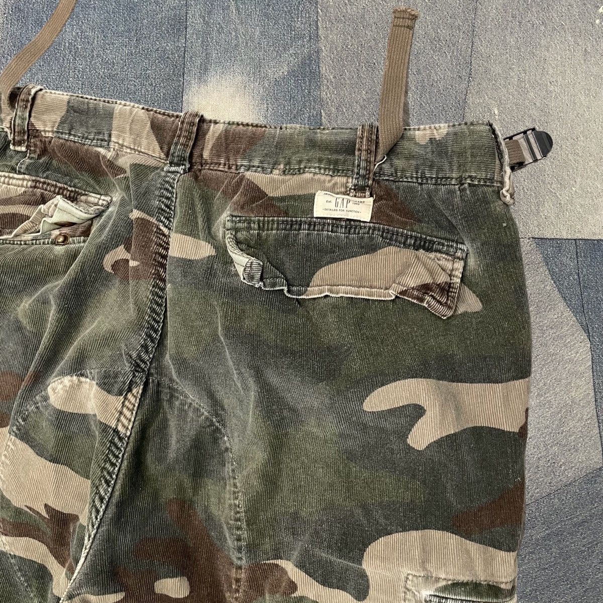 Gap × Vintage CRAZY Y2K Gap Camo Cargo Pants Size US 37 - 4 Thumbnail