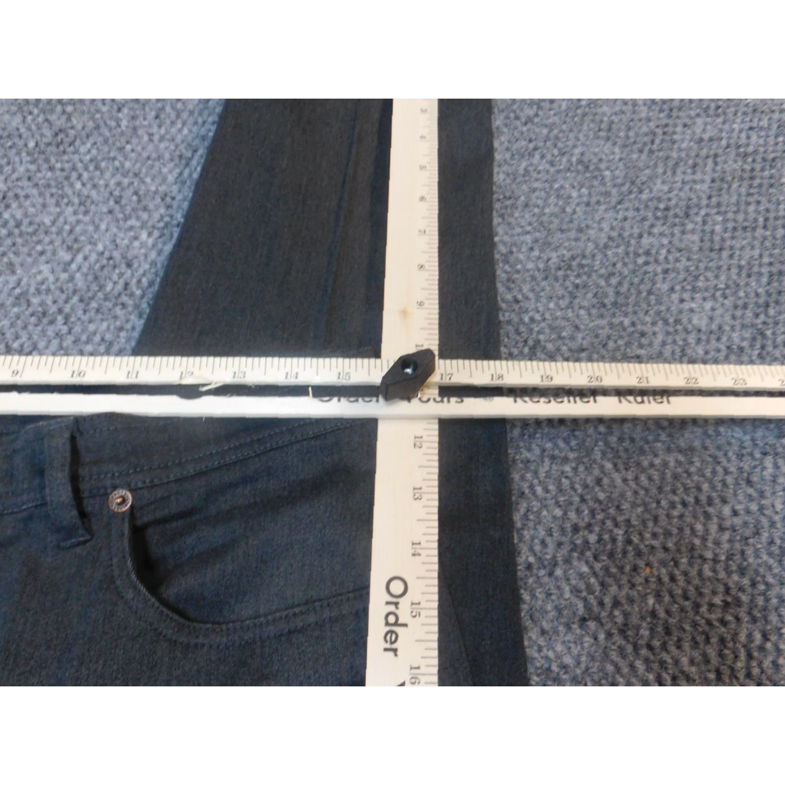 Bill Blass Bill Blass Womens Jeans 12 Straight Gray Stretch Denim 28in Inseam Regular Zip Pocket Zipper Vintage Modern 90s? Size 34" / US 12 / IT 48 - 4 Thumbnail