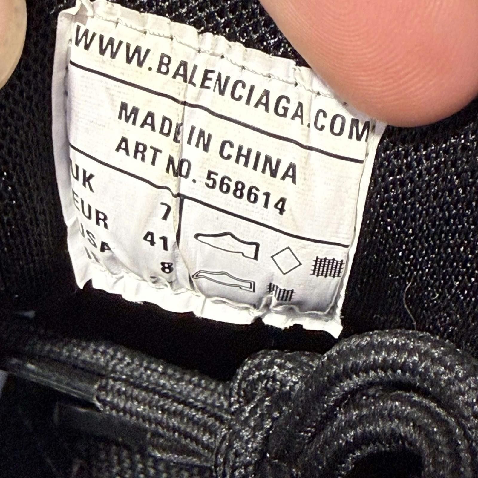 Balenciaga Balenciaga Track 2.0 Trainer Black/White 7UK Used OG Box Size US 8 / EU 41 - 9 Thumbnail