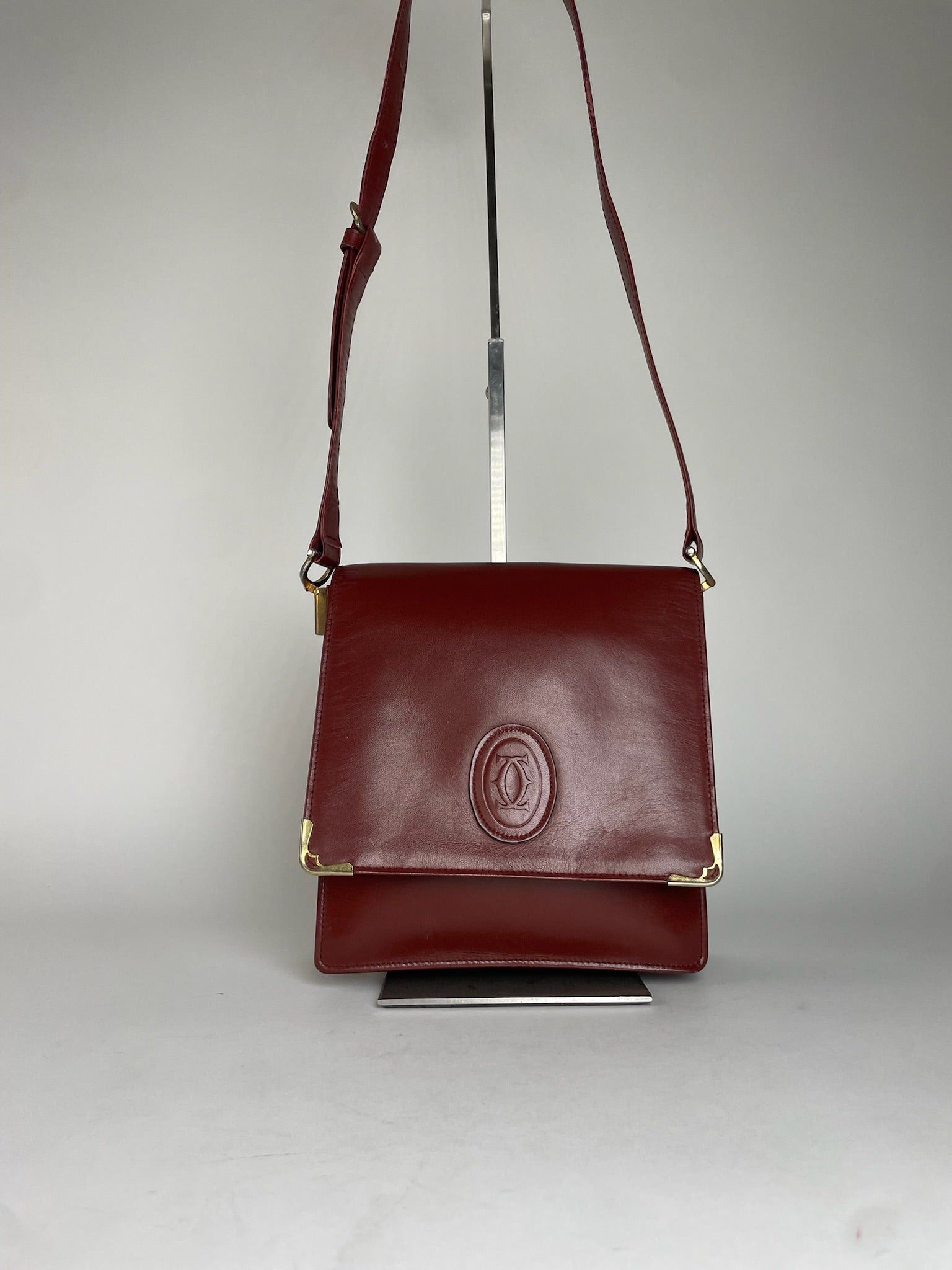 Cartier Vintage Leather Shoulder Bag Burgundy Size ONE SIZE - 1 Thumbnail