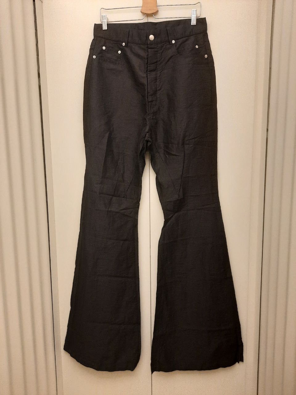 SS23 Edfu Bolan Bootcut Linen Pants