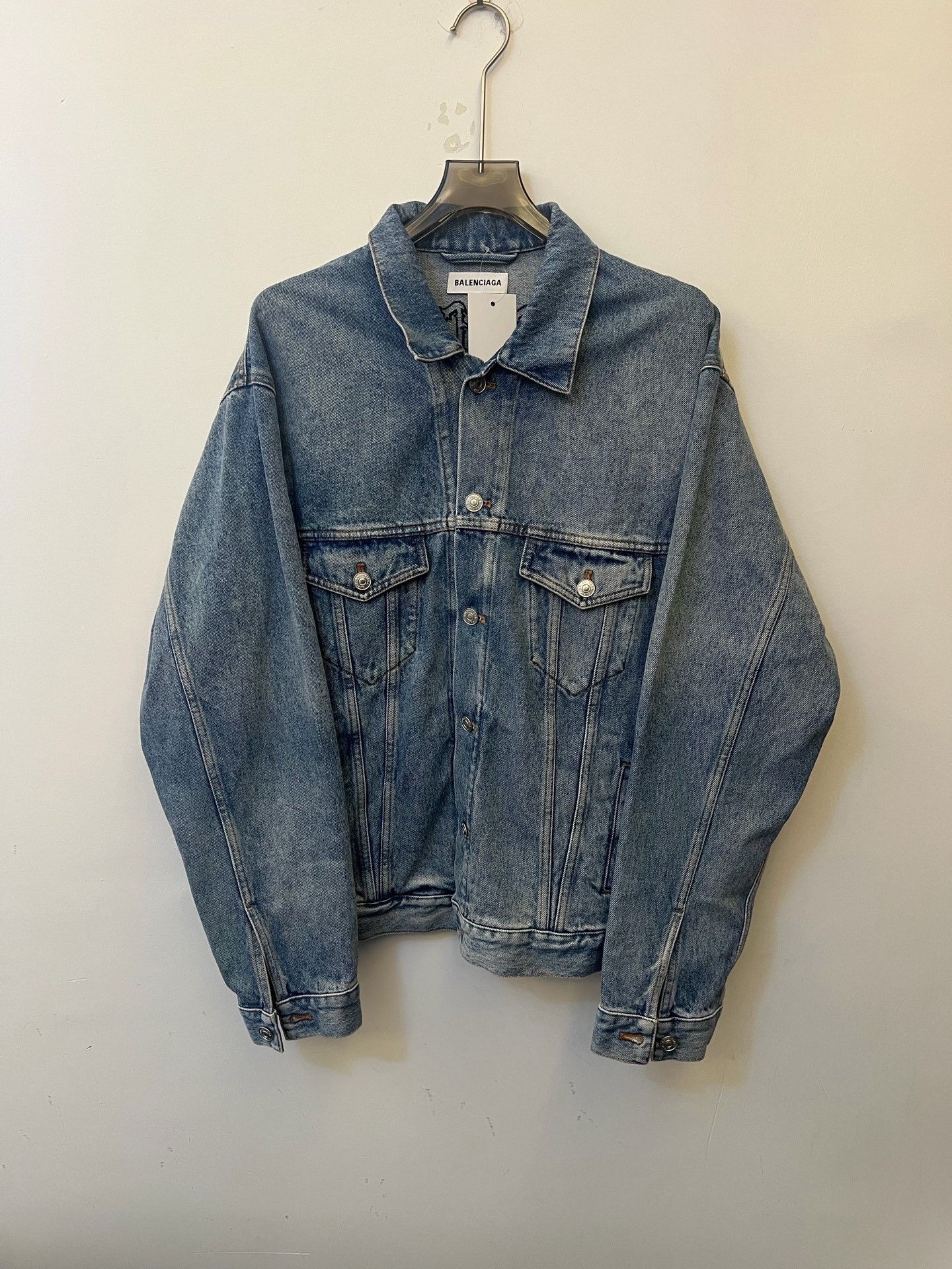 Balenciaga Balenciaga Gothic Embroidery Denim Jacket 36 Size US S / EU 44-46 / 1 - 1 Thumbnail