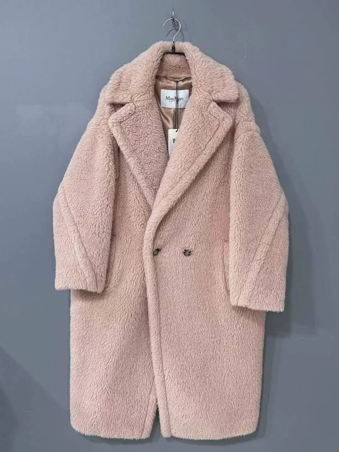 Max Mara pink teddy coat by MaxMara Size US S / EU 44-46 / 1 - 1 Thumbnail