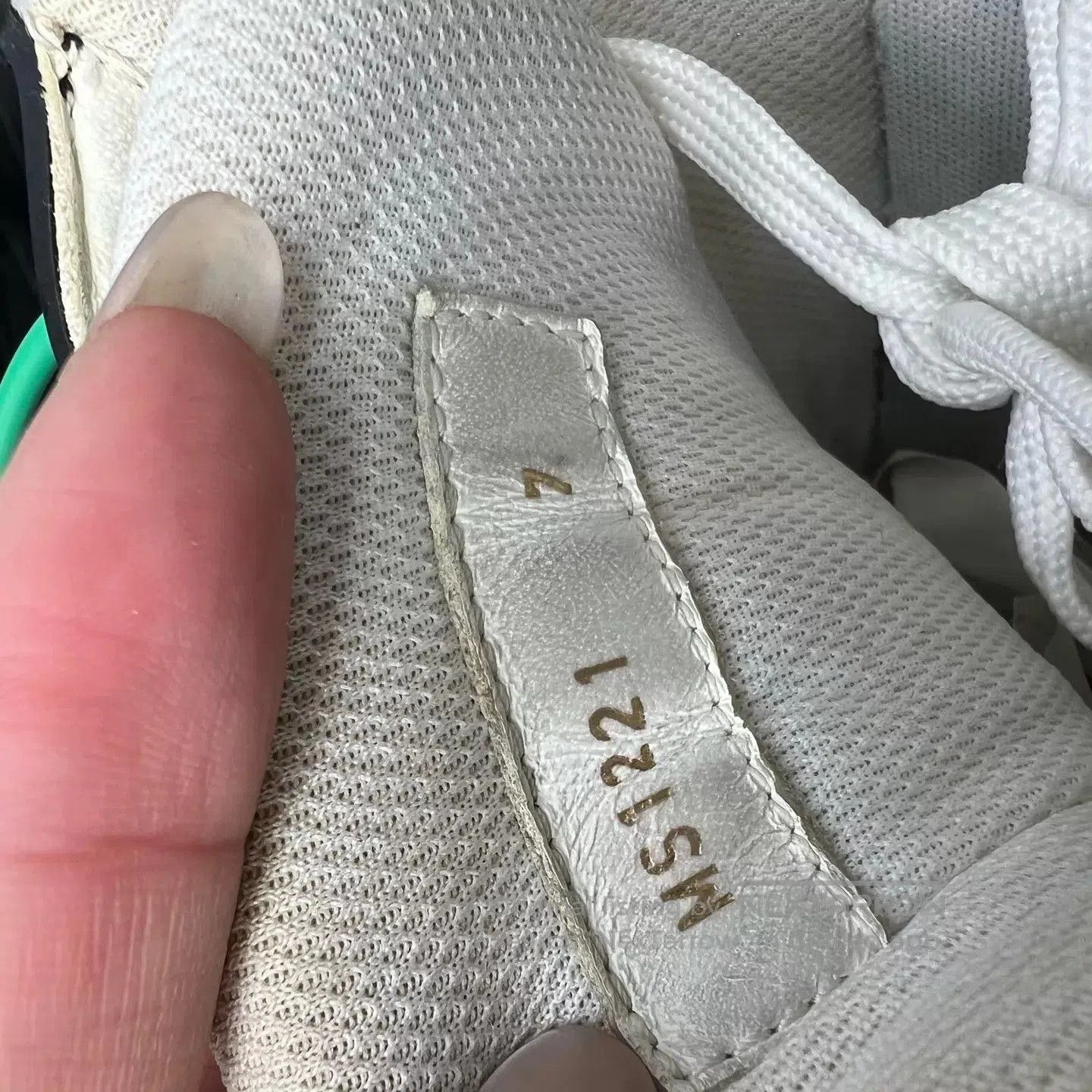 Louis Vuitton Multi Color Low-Top Sneakers Size 8. Size US 8 / EU 41 - 8 Thumbnail