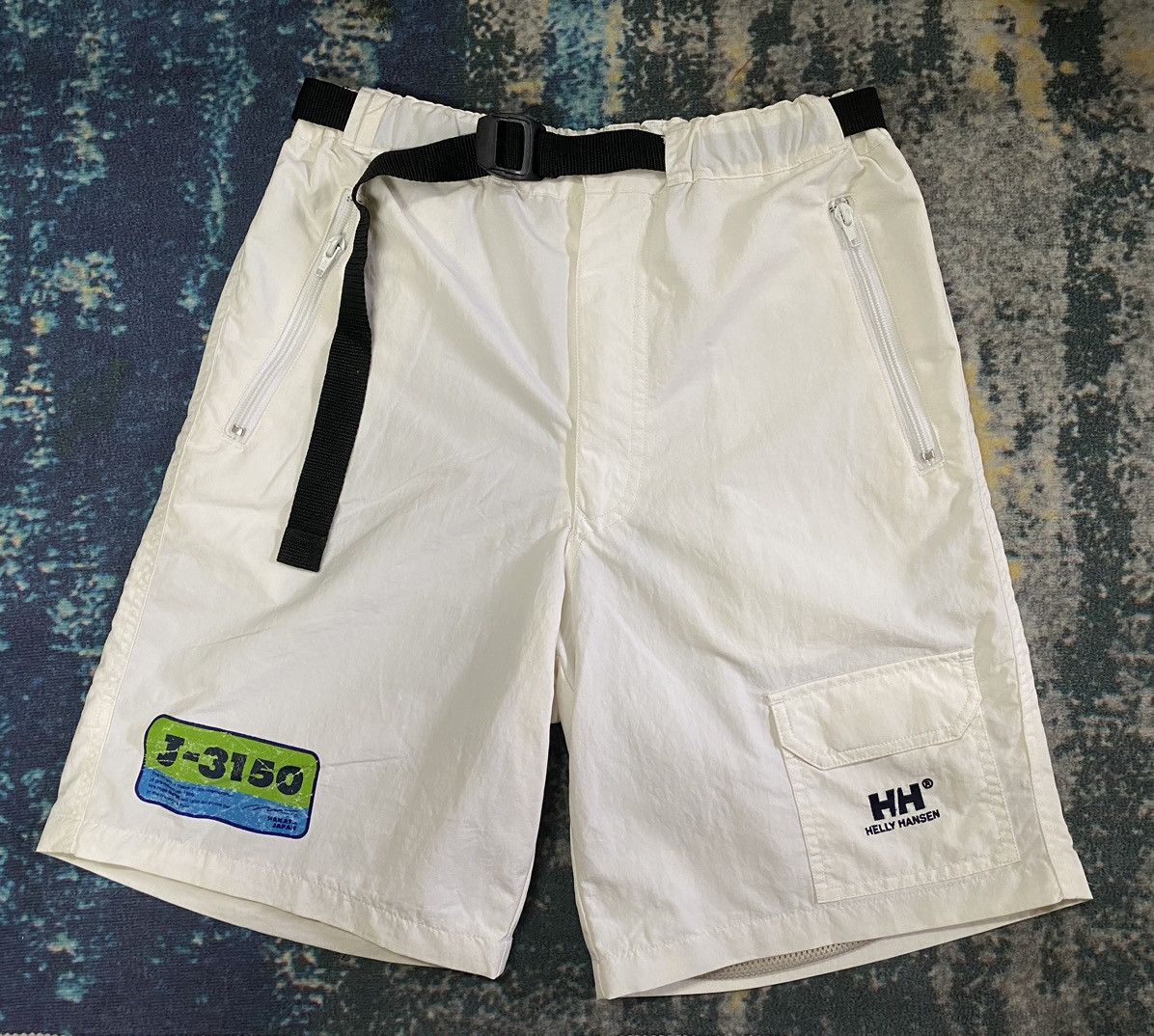 Helly Hansen × Vintage Vintage Helly Hansen Y2K Shorts Size US 31 - 1 Thumbnail