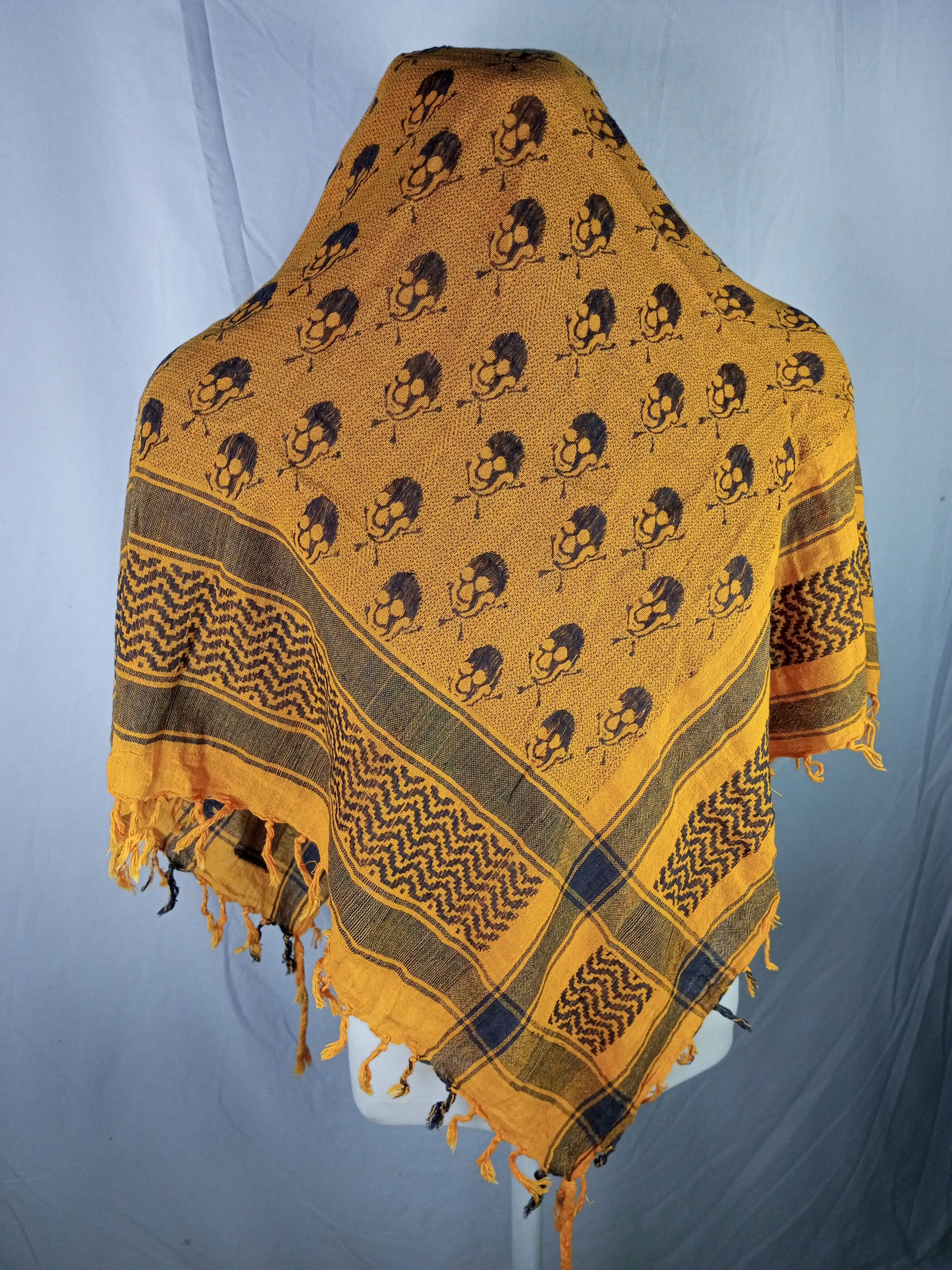 Japanese Brand Skulls scarf Inspired by Alexander Mcqueen Size ONE SIZE - 3 Thumbnail