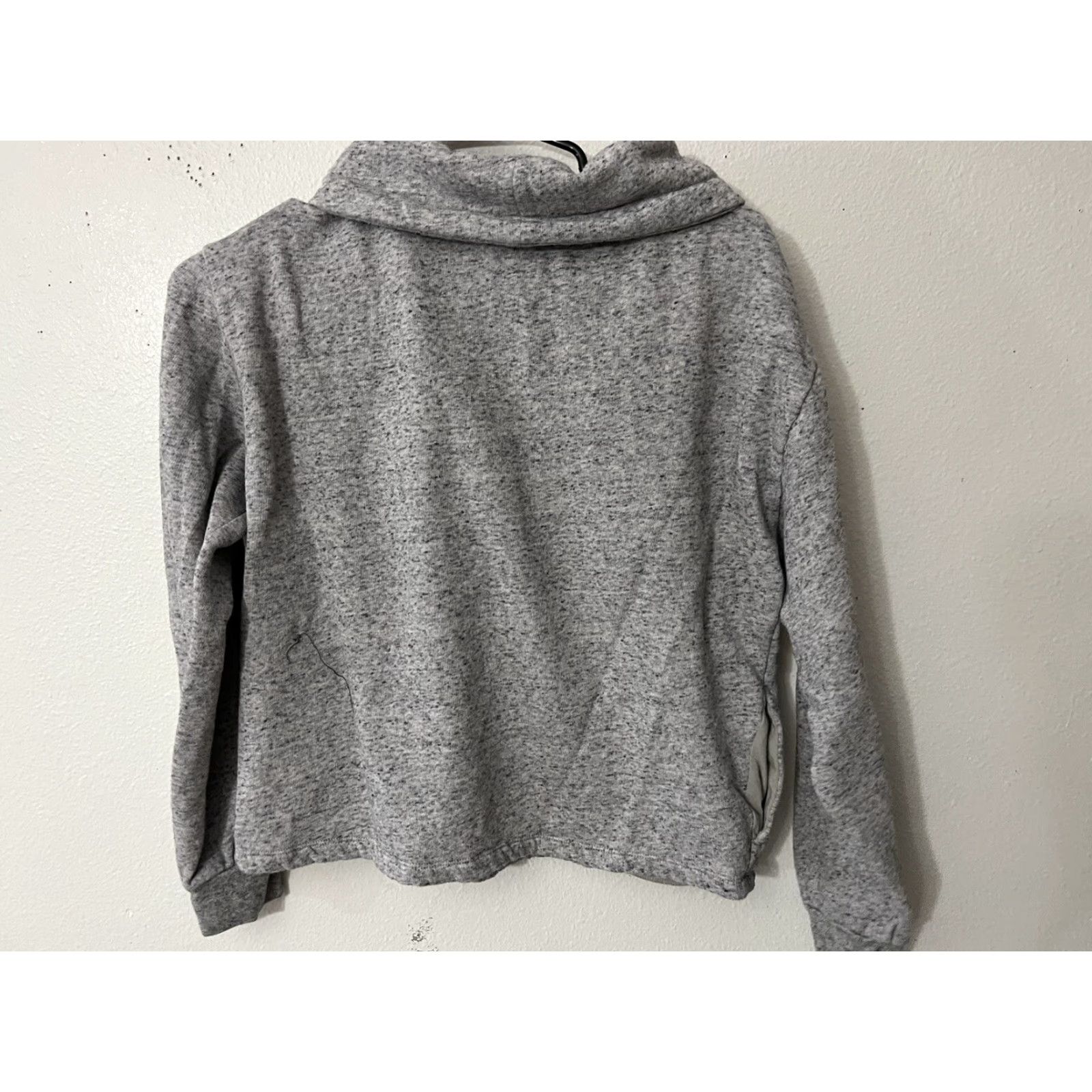 Victoria's Secret Victoria Secret Sweatshirt Women XS Gray Logo Turtle Neck Sweater Size XS / US 0-2 / IT 36-38 - 3 Thumbnail