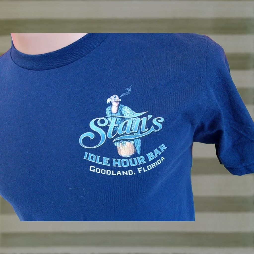 Gildan STAN'S IDLE HOUR Bar t Shirt Men's Medium Seafood Waterfront GOODLAND FLORIDA Shirt Men M Blue Graphic Print USA Beach Nautical Florida 2010s Size US M / EU 48-50 / 2 - 1 Thumbnail
