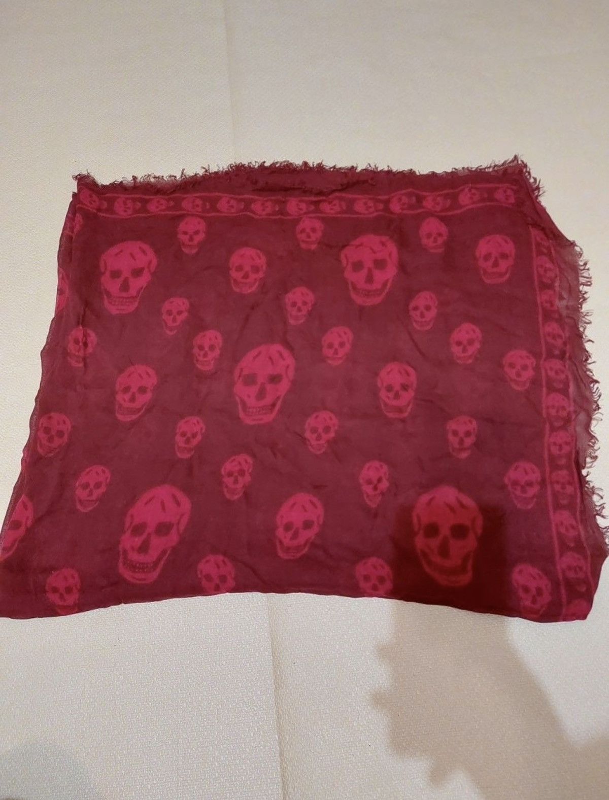 Alexander McQueen ALEXANDER MCQUEEN Skull Silk EsdeeKid Scarf Red runway logo Size ONE SIZE - 5 Thumbnail