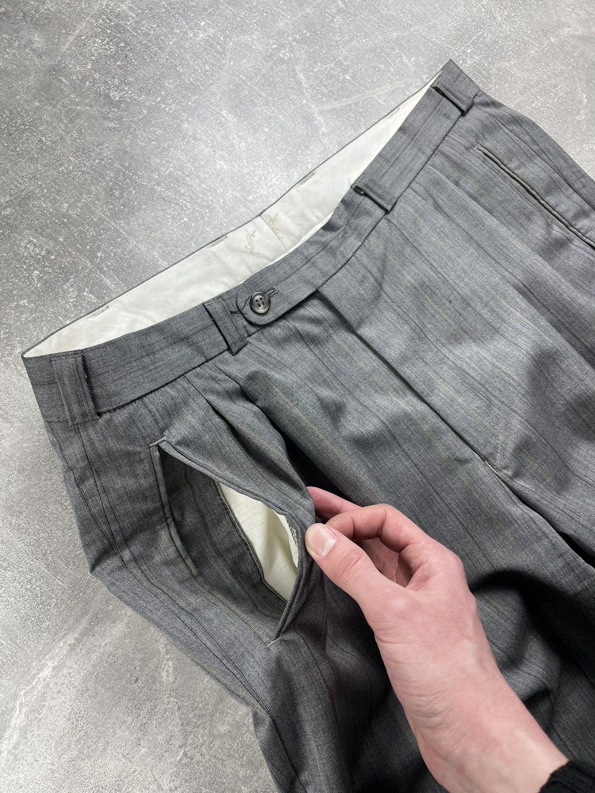 Yves Saint Laurent Yves Saint Laurent Difusion Hommes Double-Breasted Wool Suit Size 48R - 19 Thumbnail