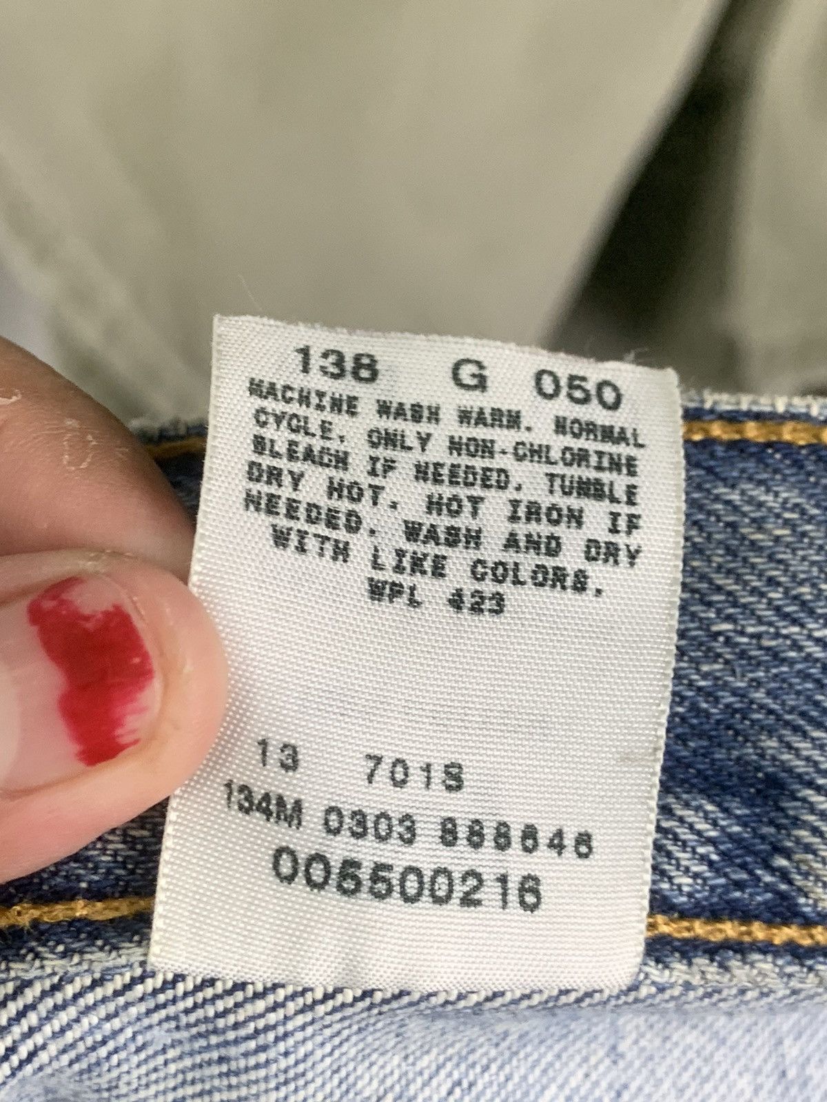 Levi's × Vintage Vintage Levis 550 distressed denim Size US 34 / EU 50 - 19 Thumbnail