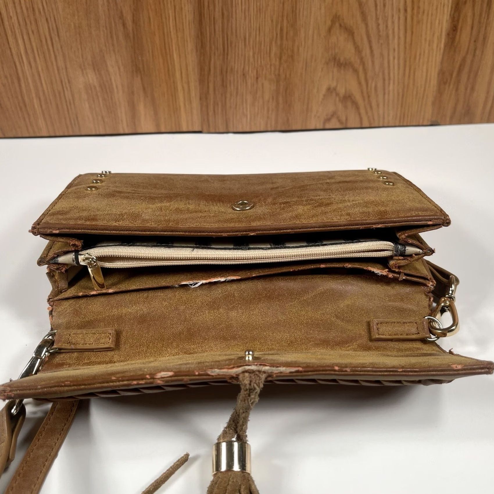 Vintage Unbranded Leather Travel Zipper Card Holder Shoulder Strap Wallet Crossbody Size ONE SIZE - 6 Thumbnail