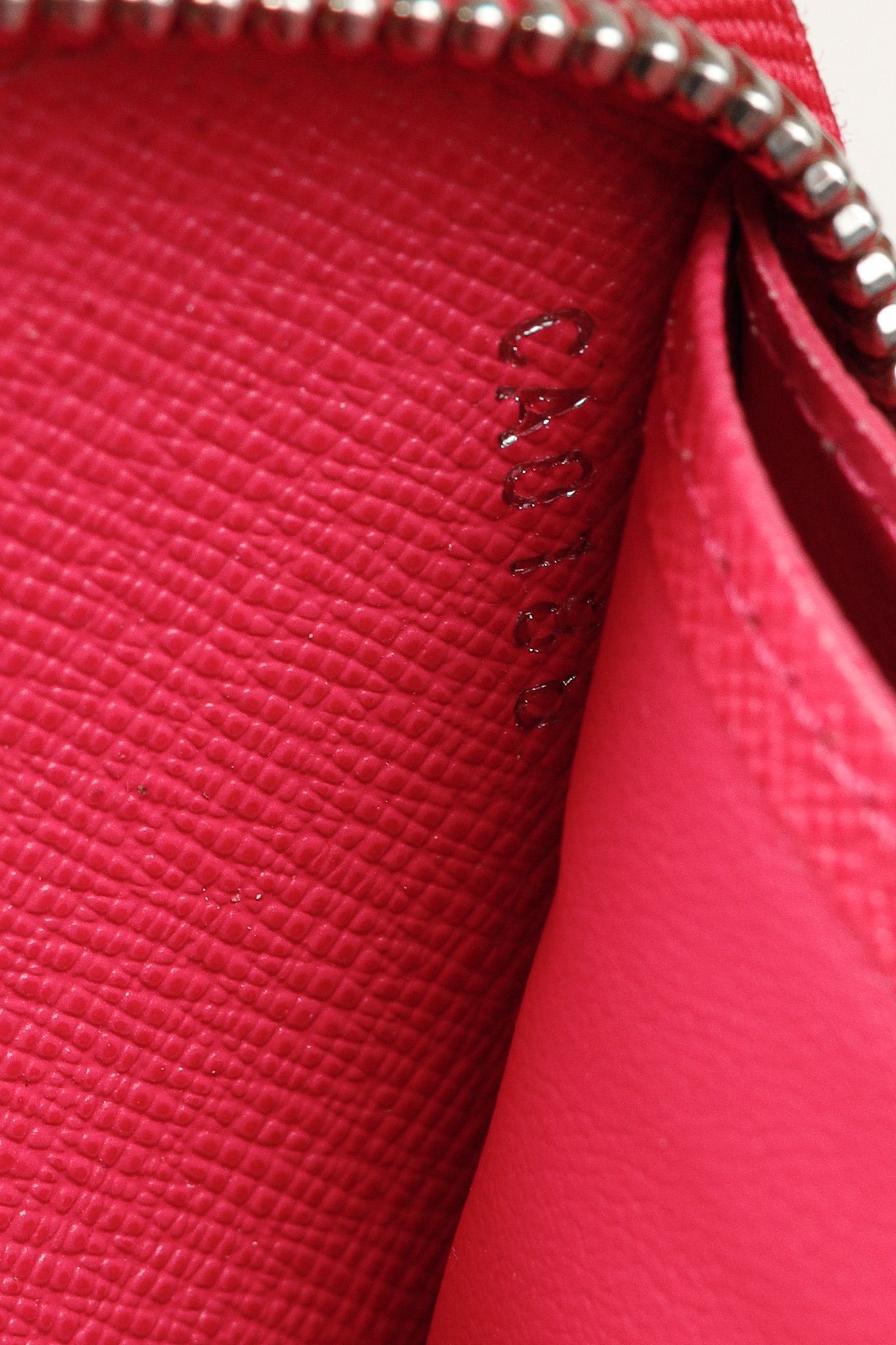 Louis Vuitton Louis Vuitton Pink Zippy Epi Leather Wallet Size ONE SIZE - 10 Thumbnail