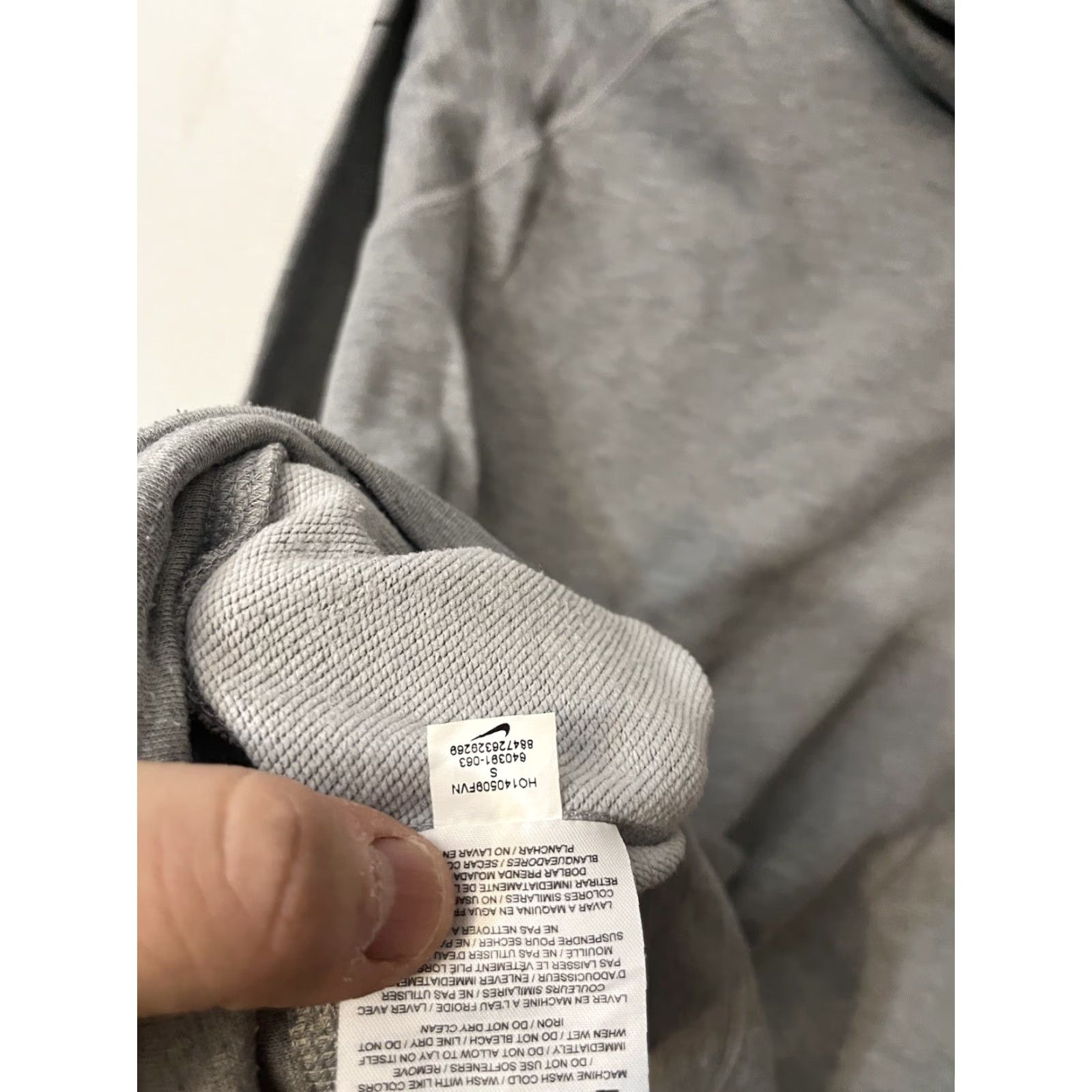 Nike Nike Obsessed Infinity Coverup Turtle Sweat Shirt Women’s Size S Gray Pullover Activewear 640391 063 Size ONE SIZE - 4 Thumbnail