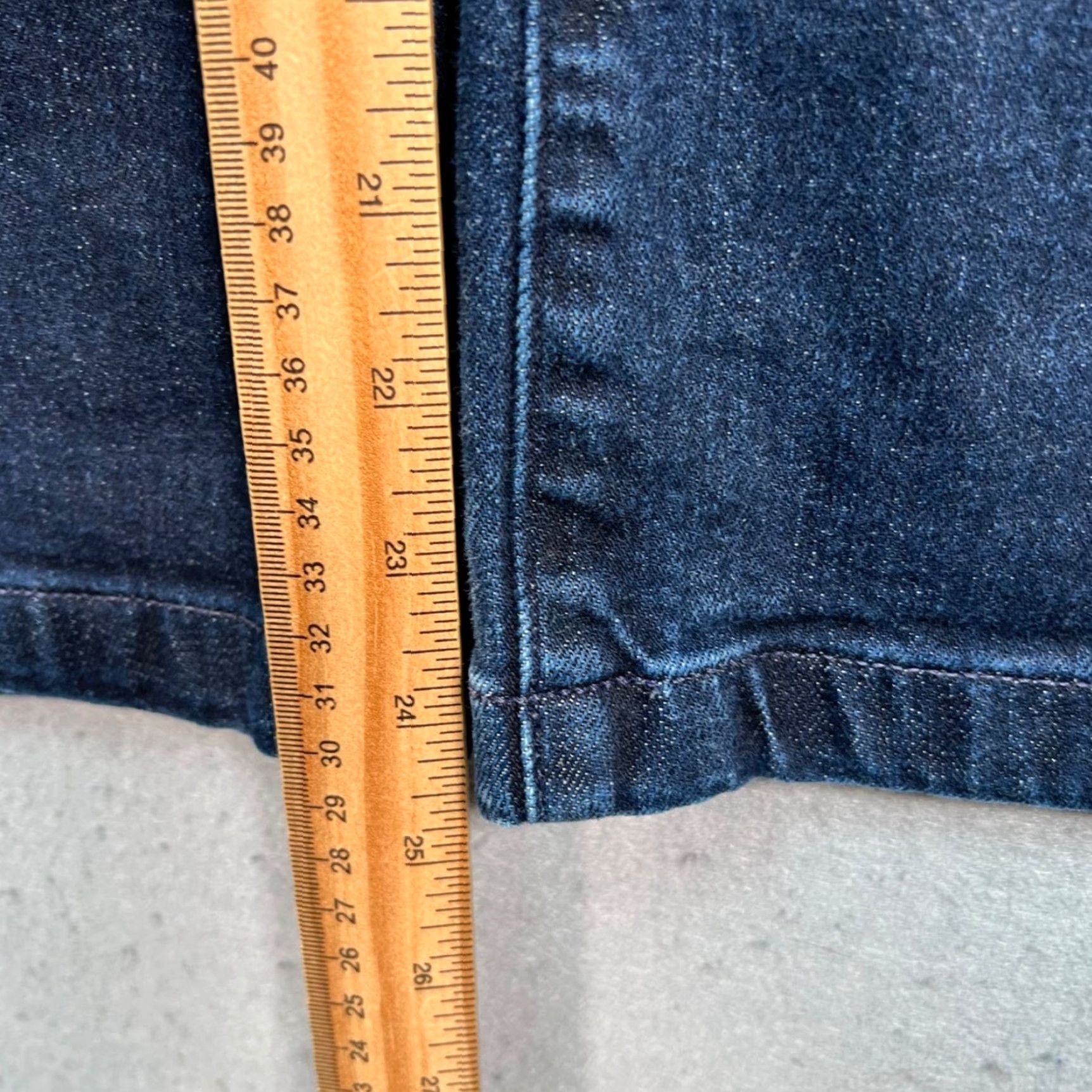 Gap **Womens Gap 1969 Size 26R Dark Wash Denim High Rise Wide Leg Jeans** User: **Gap 1969 Womens Size 26R Dark Wash Denim High Rise Wide Leg Jeans** Size 26" / US 2 / IT 38 - 7 Thumbnail