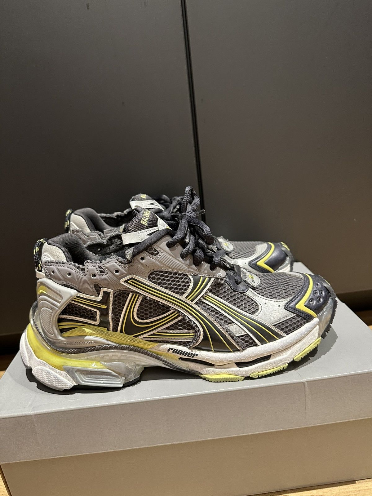 Balenciaga Balenciaga Runner size 45 Size US 12 / EU 45 - 1 Thumbnail