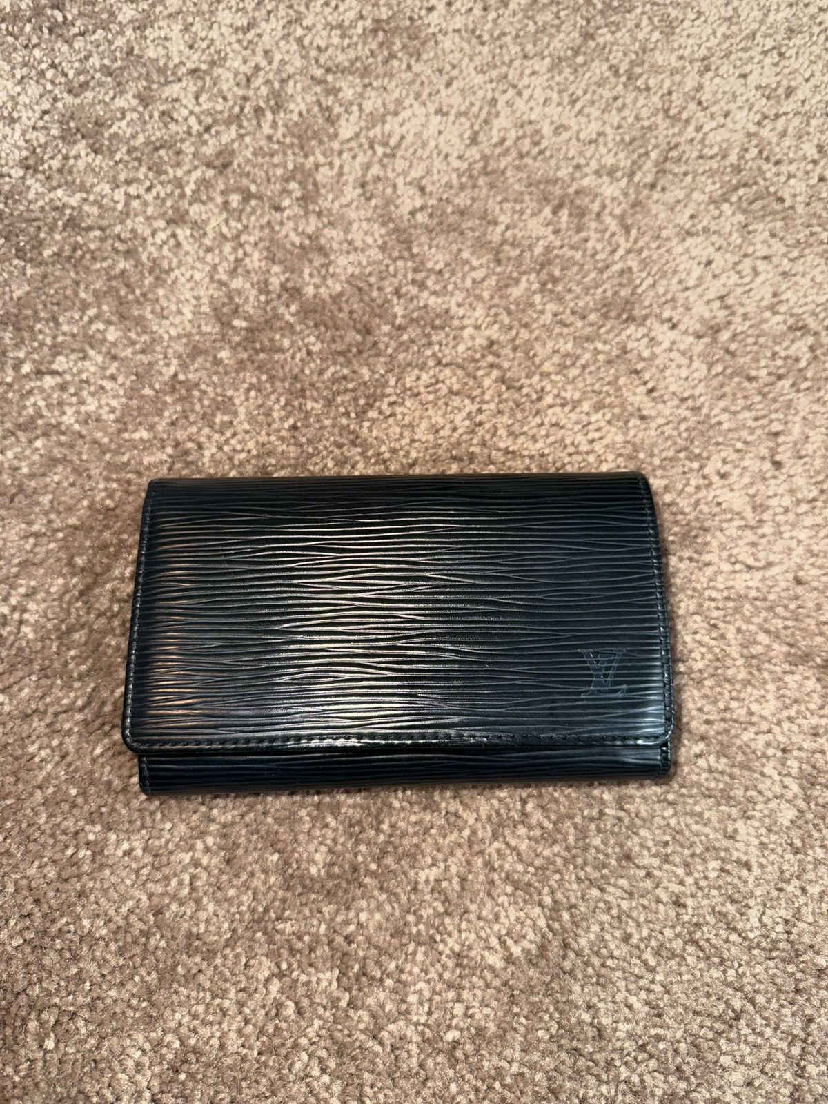 Louis Vuitton Louis Vuitton Epi Leather bifold wallet Size ONE SIZE - 1 Thumbnail