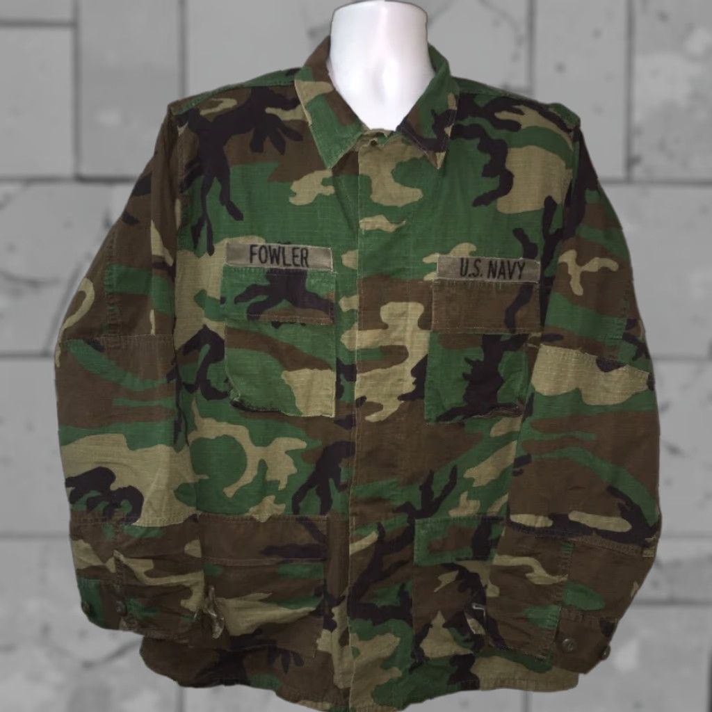 Vintage Mens US Navy Camoflauge Button Front Long Sleeve Shirt Size L Long Size US L / EU 52-54 / 3 - 1 Thumbnail
