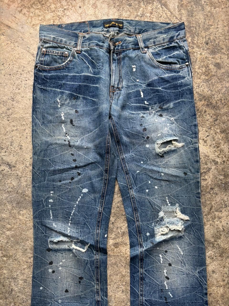 Japanese Brand 2000s Lowbox Paint Splatter Distressed Bootcut Jeans Size US 30 / EU 46 - 2 Thumbnail