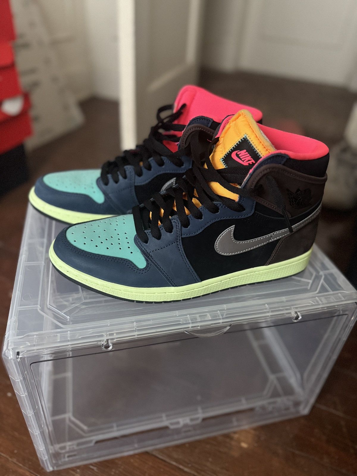 Jordan Brand Jordan 1 Retro High Tokyo Bio Hack Size US 11.5 / EU 44-45 - 2 Thumbnail