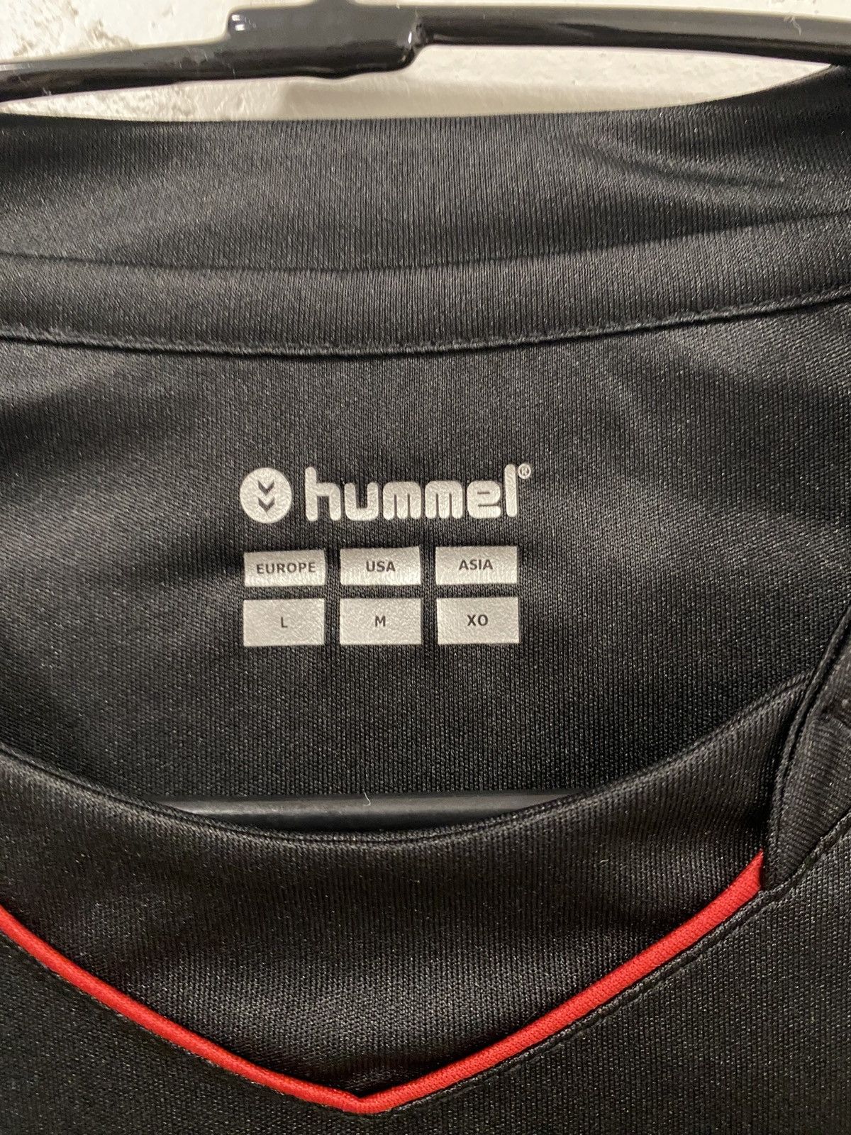 Hummel Hummel Denmark 2023 National Team training soccer jersey Size US M / EU 48-50 / 2 - 3 Thumbnail