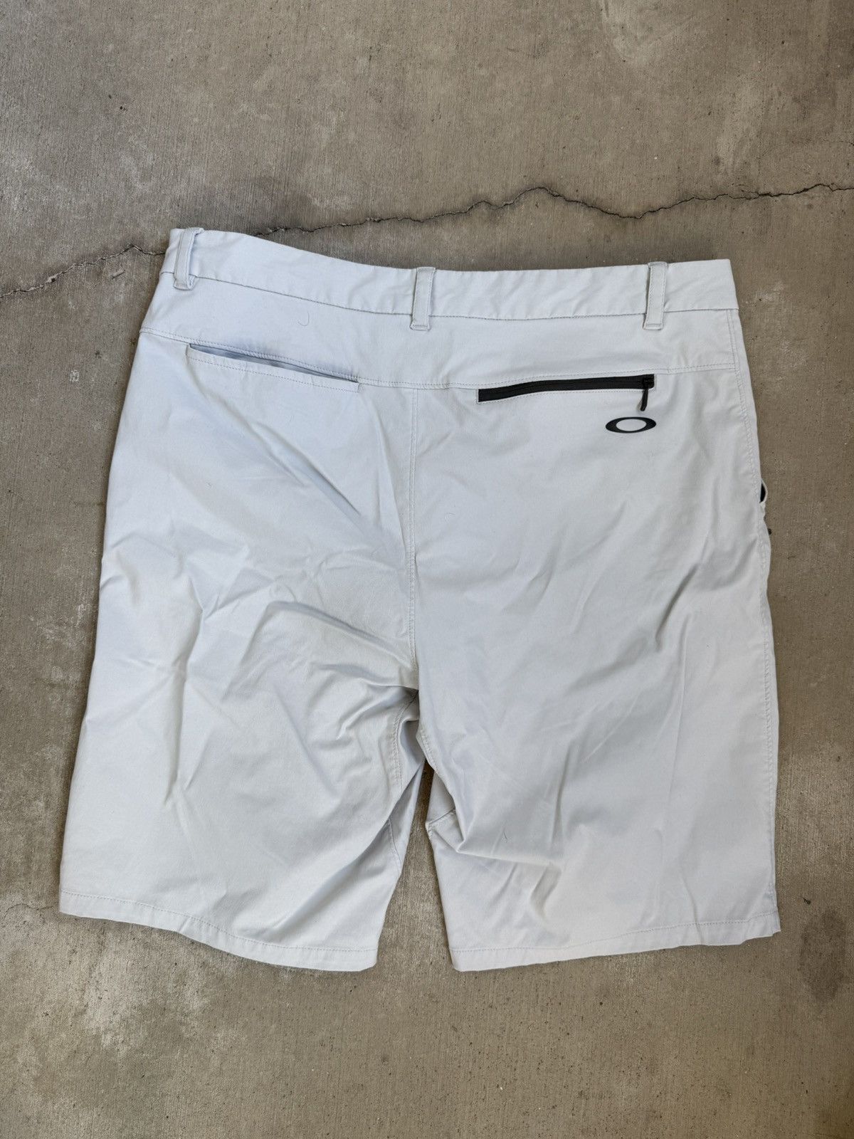 Oakley × Vintage Vintage Oakley Shorts Size US 34 / EU 50 - 1 Thumbnail