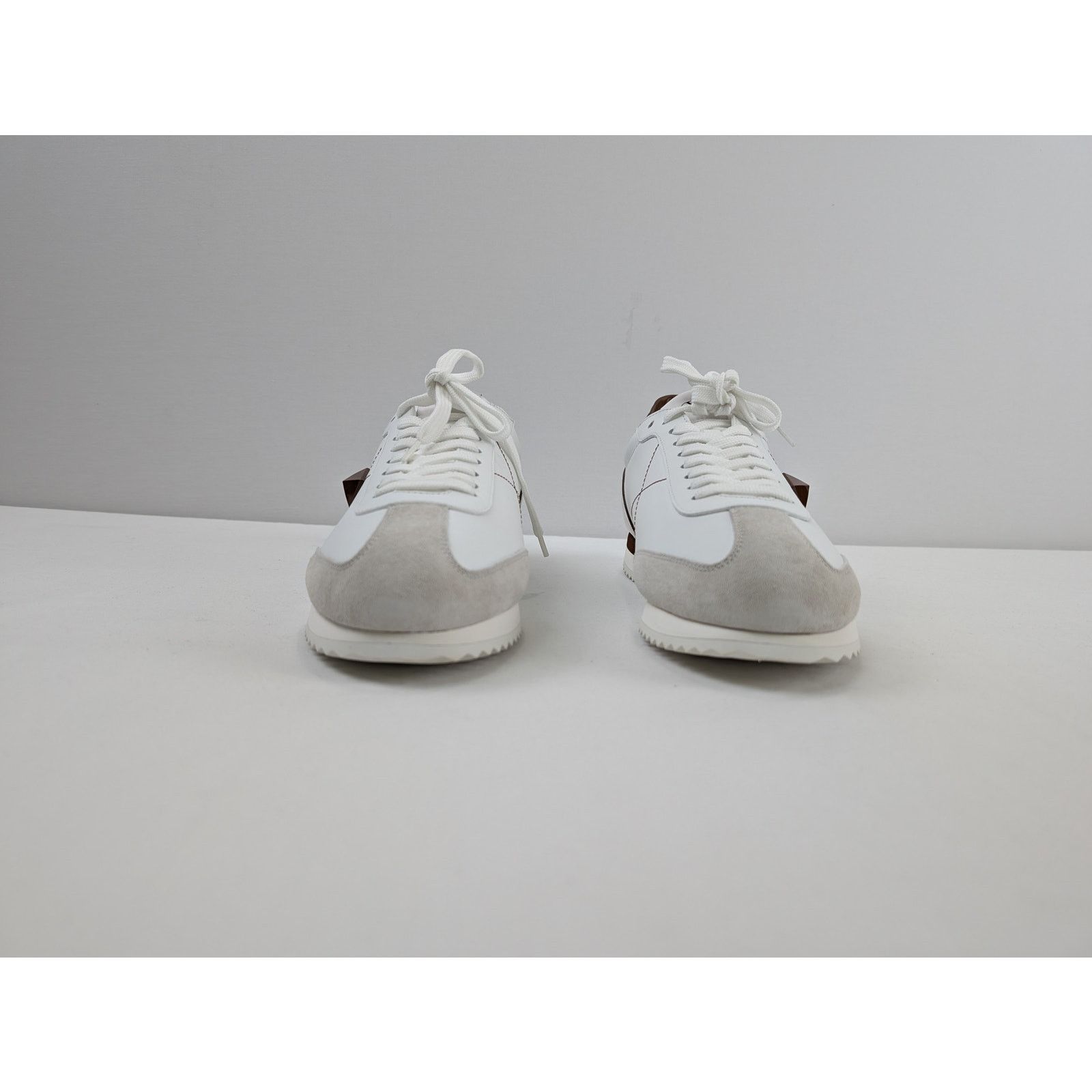 Valentino o1rshd1 Stud-around Sneakers in Leather in White Size US 9 / EU 42 - 8 Thumbnail