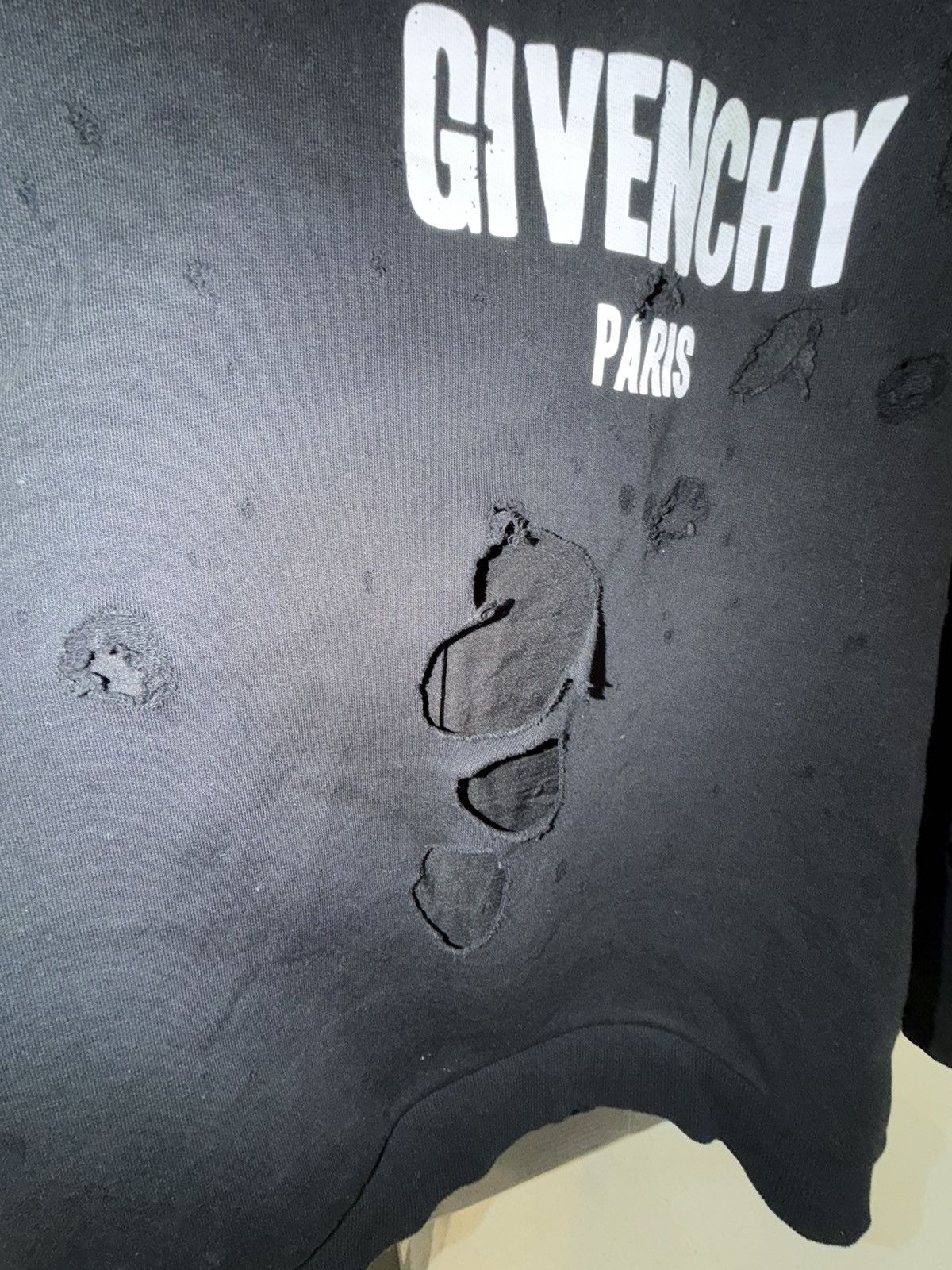 Givenchy 🔥 GIVENCHY Paris Distressed "Destroyed" Logo Sweatshirt 🔥 Size US XXL / EU 58 / 5 - 5 Thumbnail