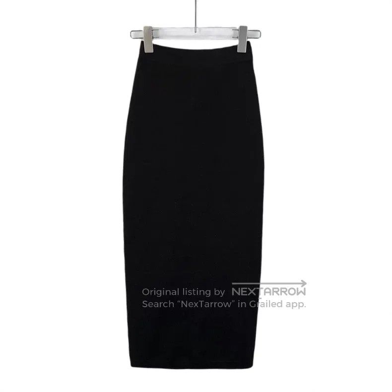 Fendi Fendi Black floral pattern full-print double-sided pencil Size 24" / US 00 / IT 34 - 1 Thumbnail