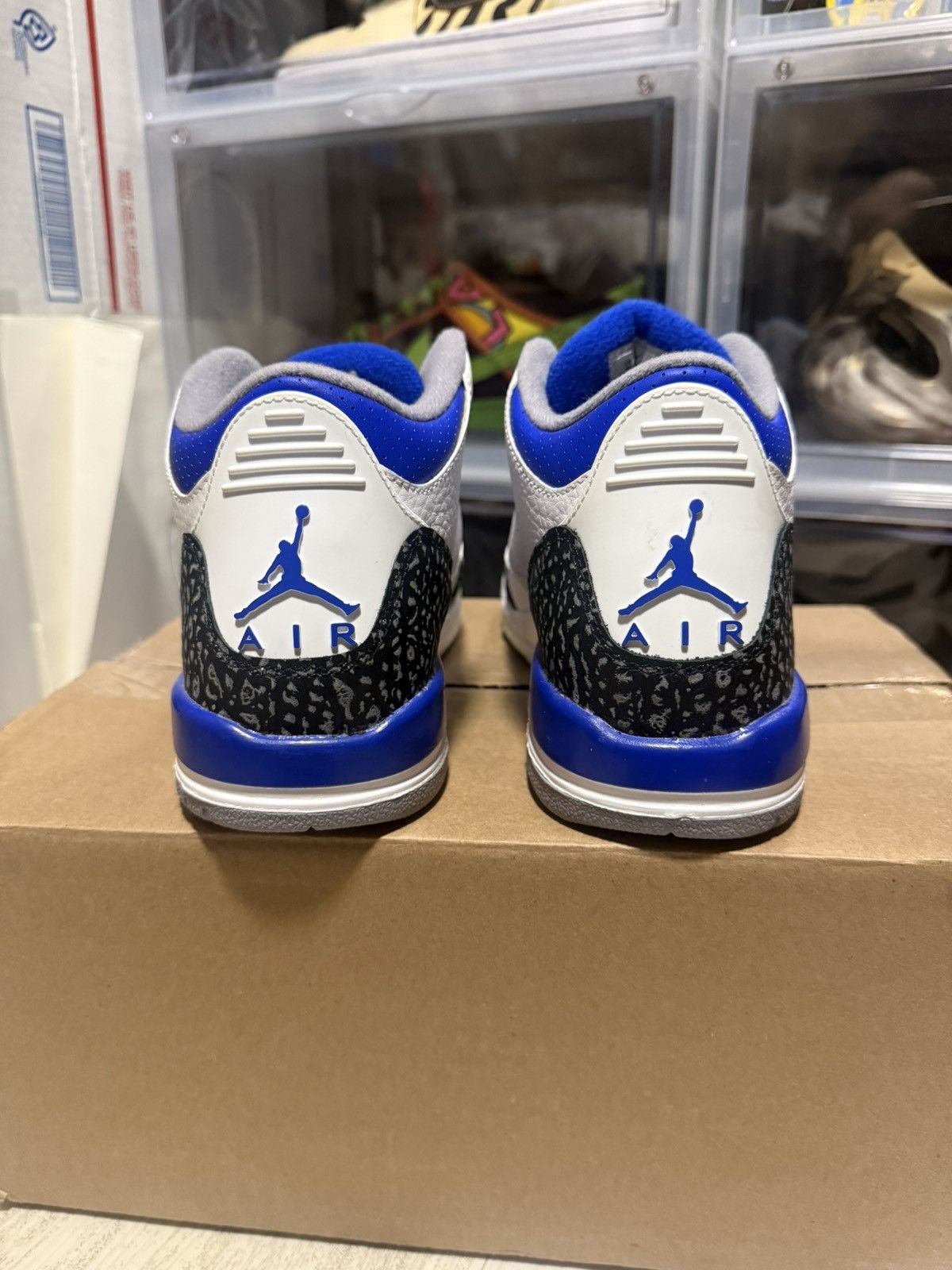 Jordan Brand Air Jordan 3 Retro GS Racer Blue Size US 7 / EU 40 - 5 Thumbnail