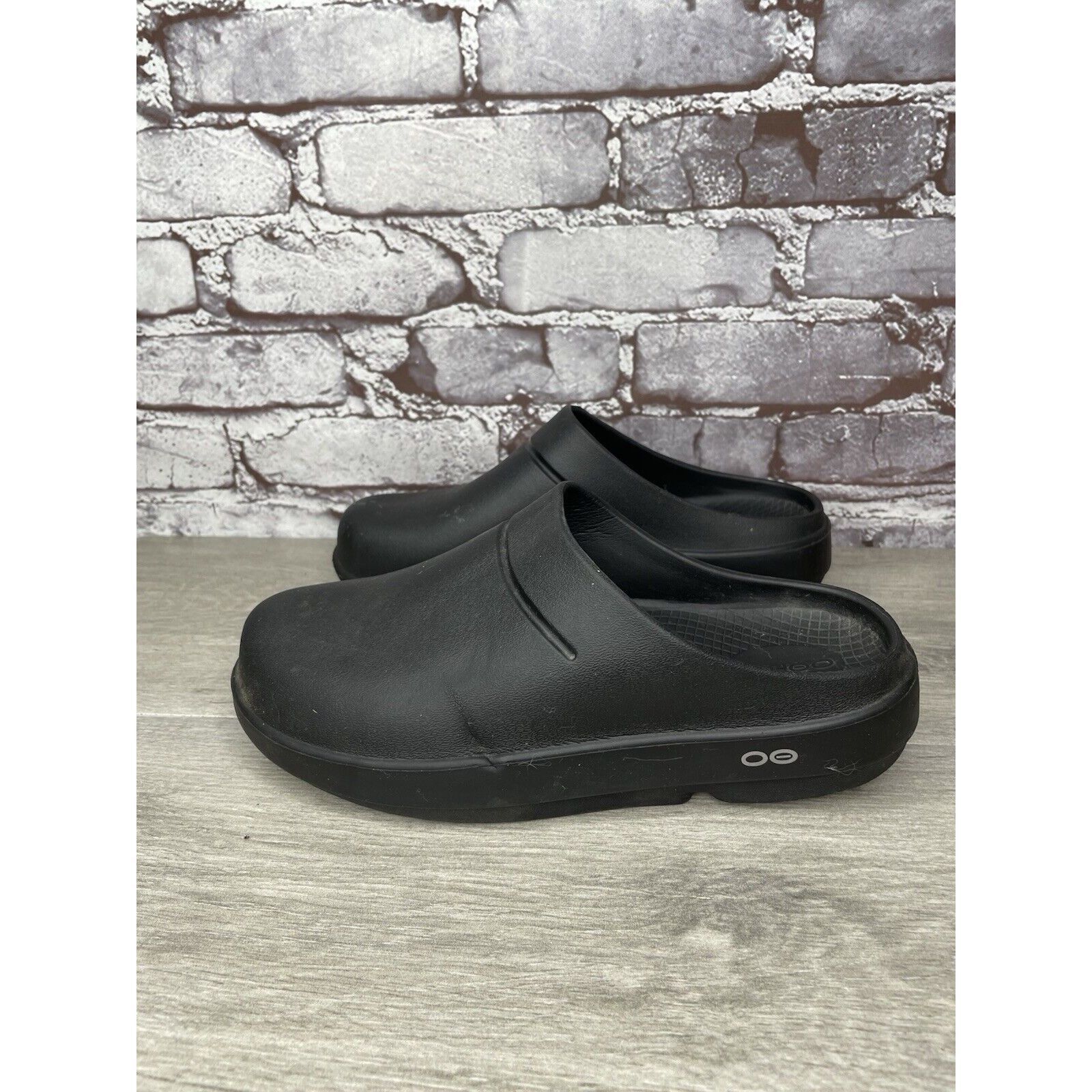 Other Oofos Oocloog Recovery Black Rubber Mules Slides Sandals Wom Size US 7 / IT 37 - 22 Thumbnail