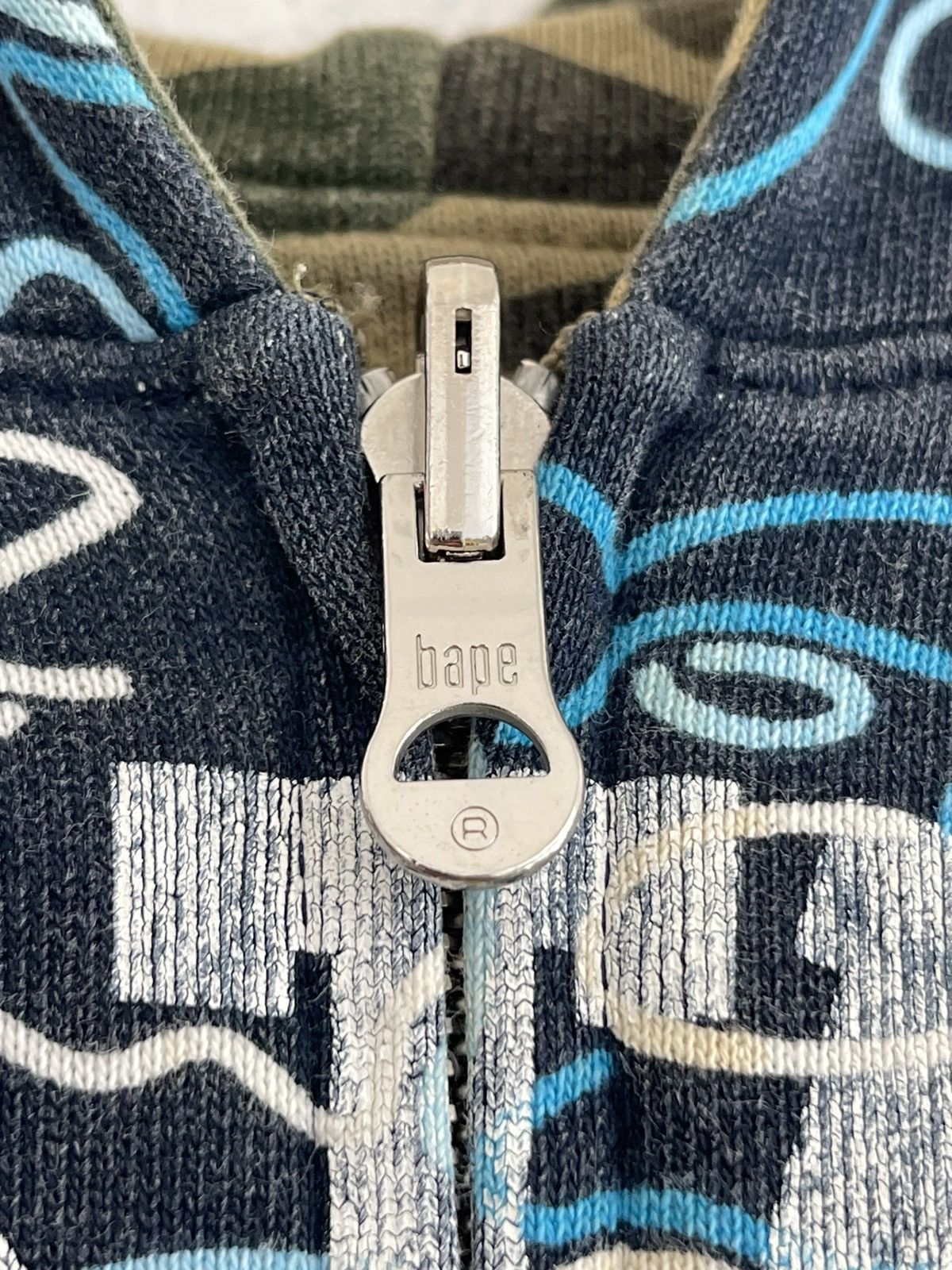 Bape Apee Neon Camo Reversible Hoodie Size S / US 4 / IT 40 - 8 Thumbnail