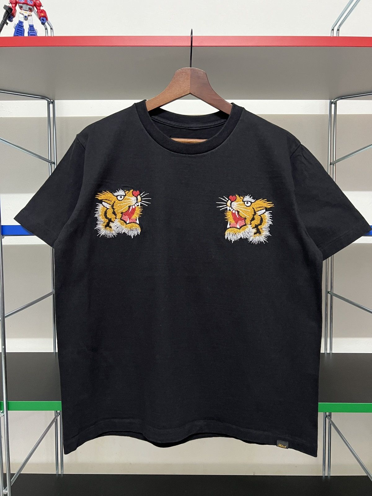 Japanese Brand Vintage Sukajan Tiger Face Embroidery Tee M Size US M / EU 48-50 / 2 - 1 Thumbnail